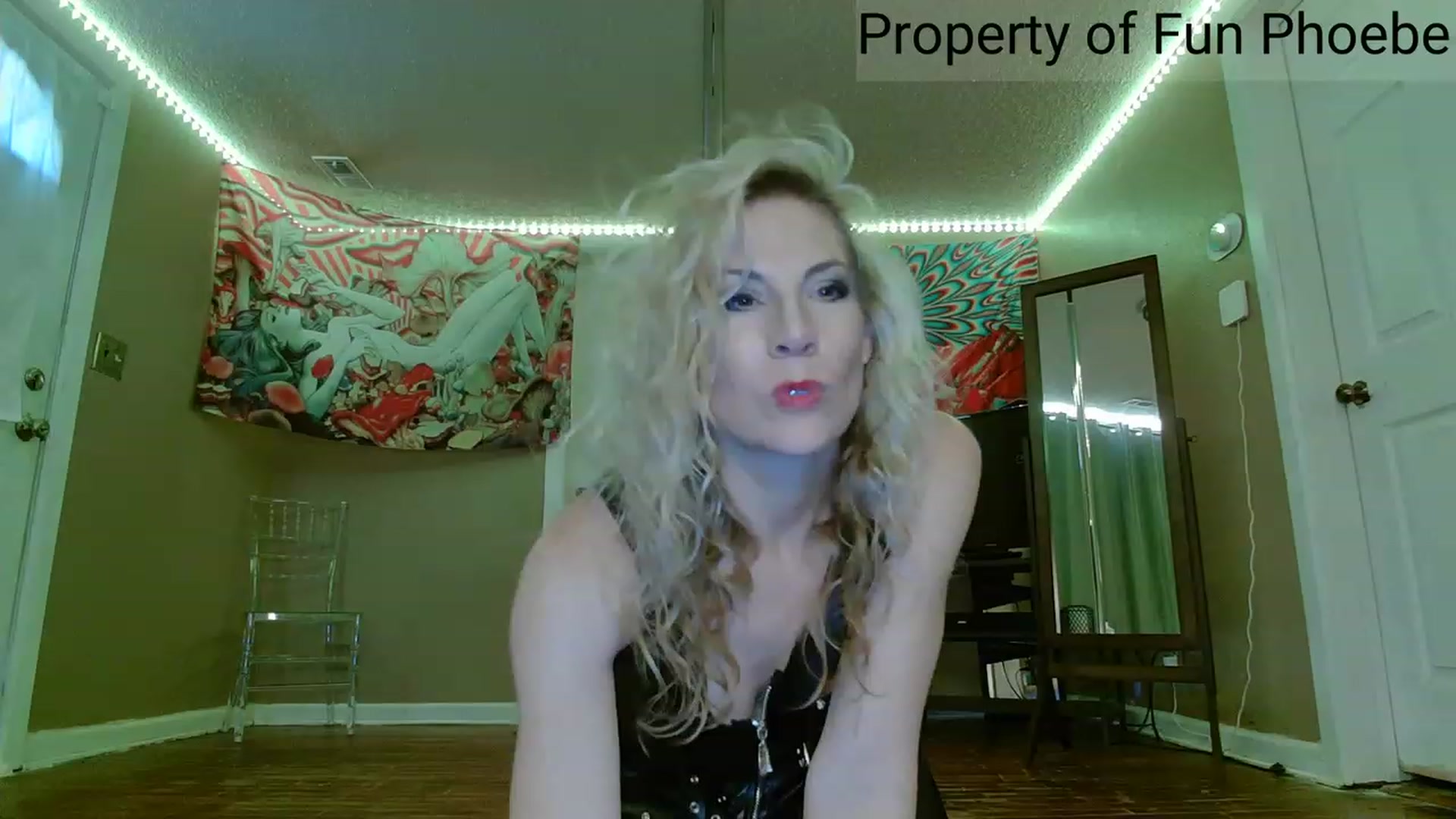 Gallery image thumbnail from Fun_Phoebe's myfreecams stream on, 06/22/2023, 19:42 image 2 of 20
