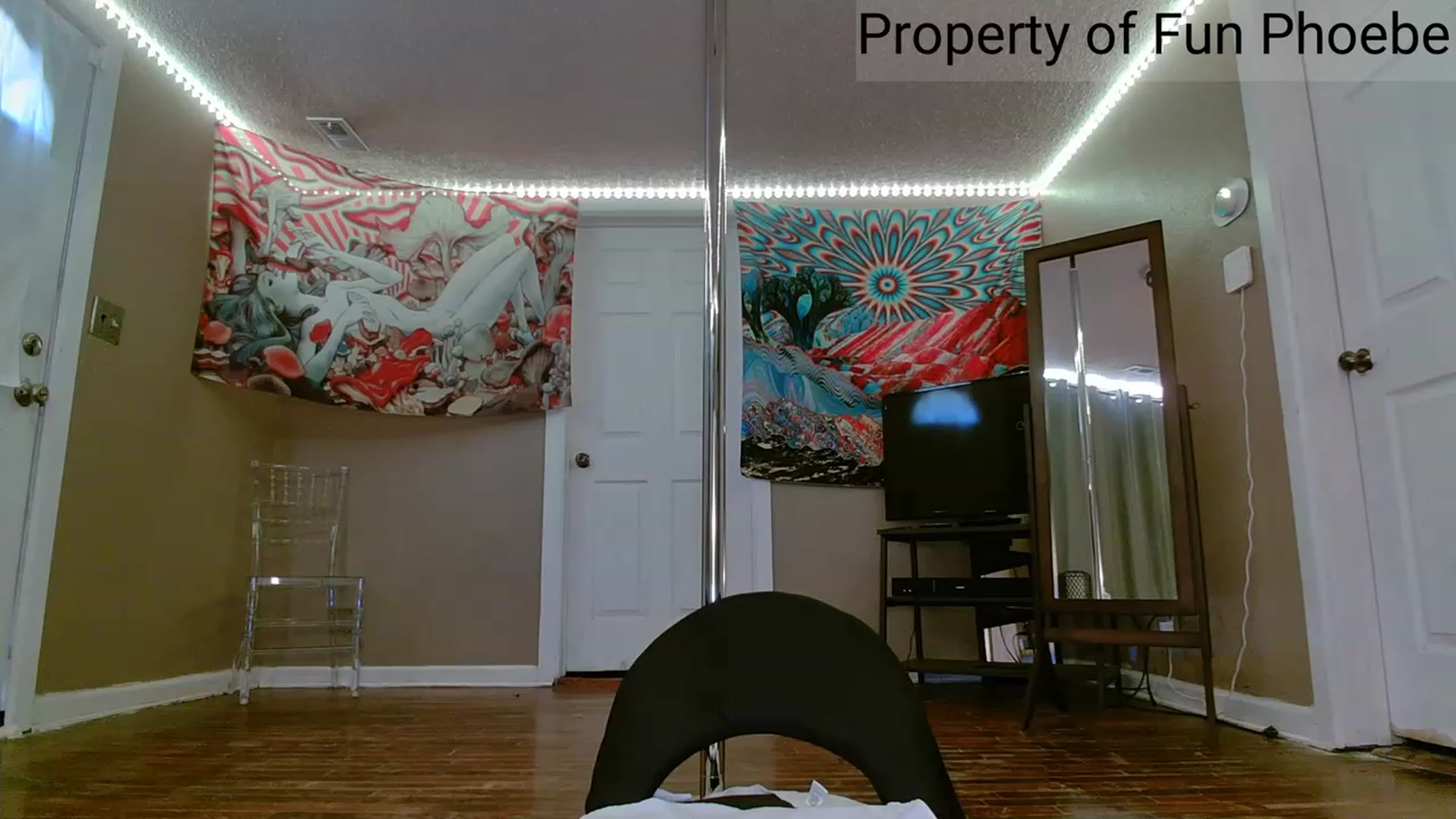 Gallery image thumbnail from Fun_Phoebe's myfreecams stream on, 06/22/2023, 19:42 image 11 of 20