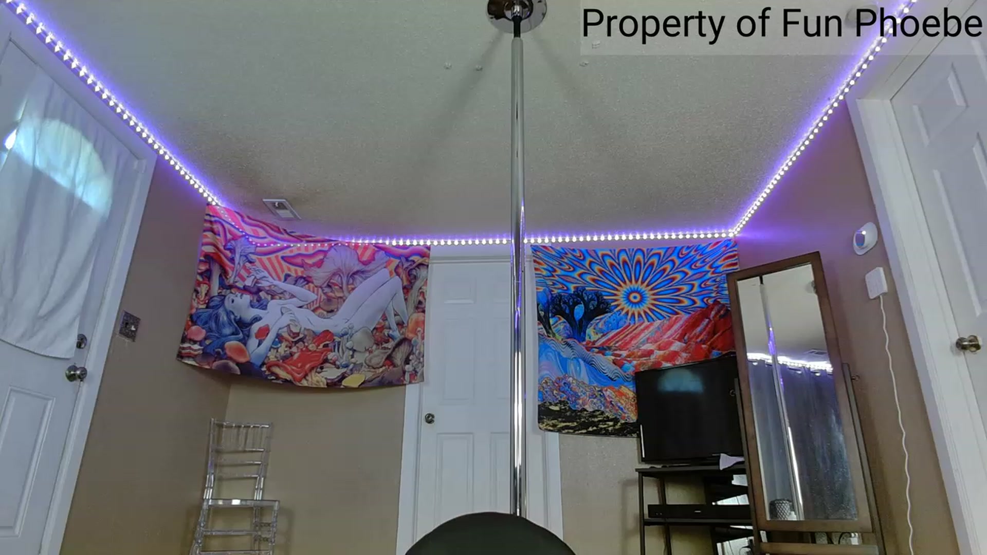 Gallery image thumbnail from Fun_Phoebe's myfreecams stream on, 06/24/2023, 18:41 image 18 of 20