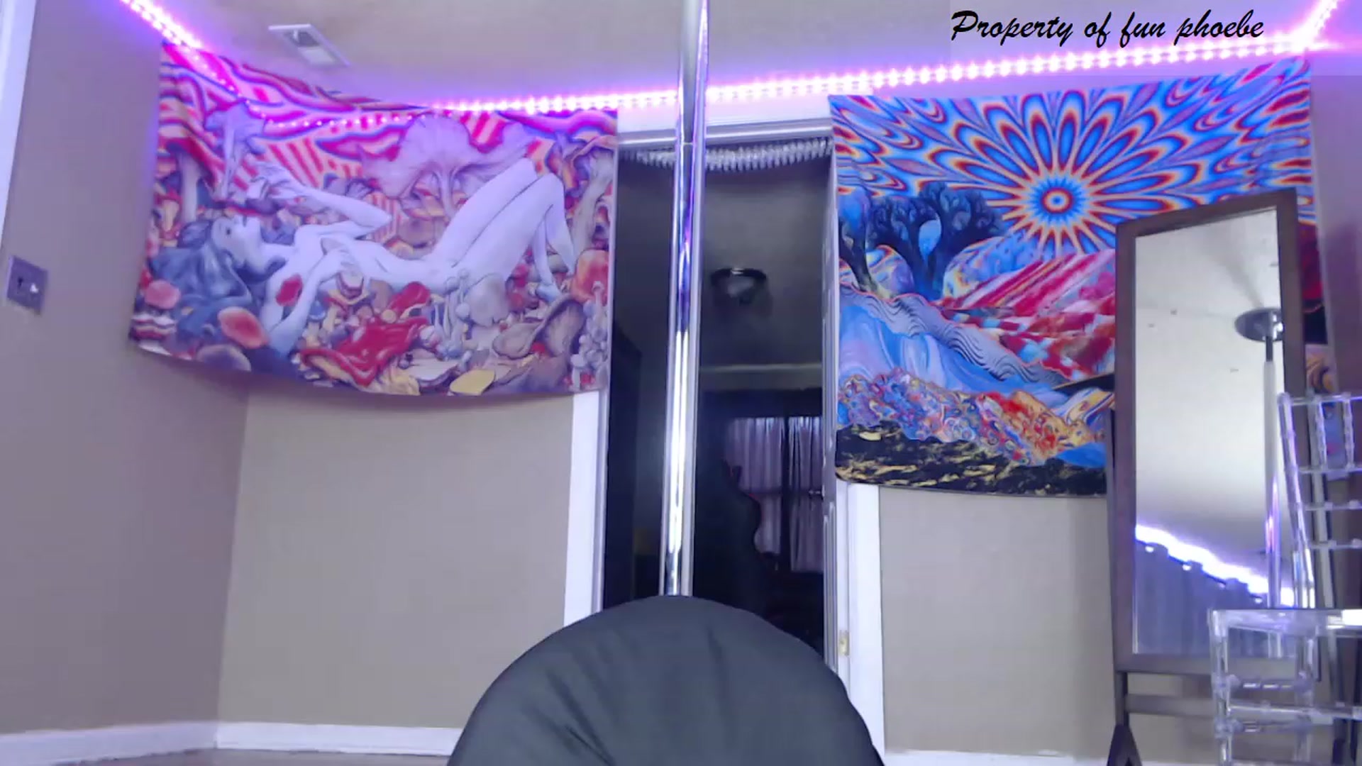 Gallery image thumbnail from Fun_Phoebe's myfreecams stream on, 07/25/2023, 17:40 image 13 of 20
