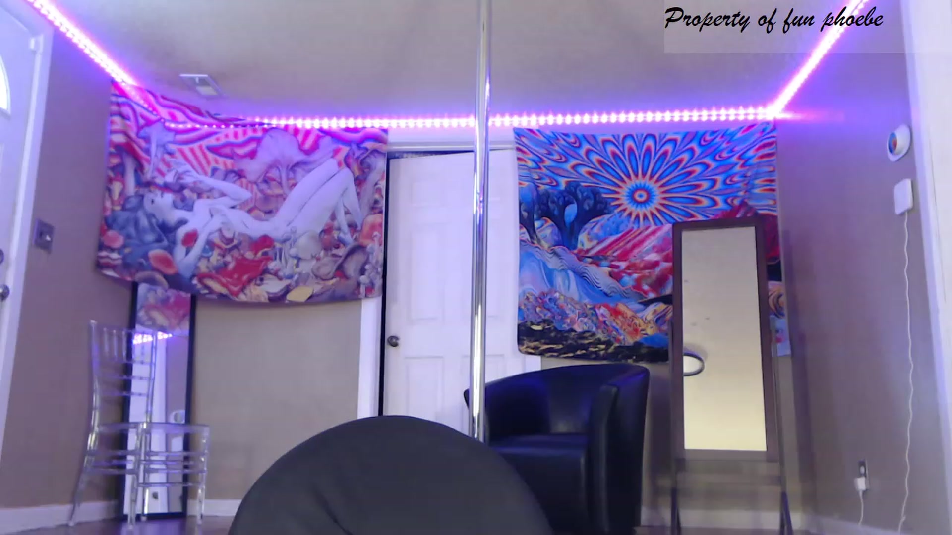 Gallery image thumbnail from Fun_Phoebe's myfreecams stream on, 09/03/2023, 17:10 image 18 of 20