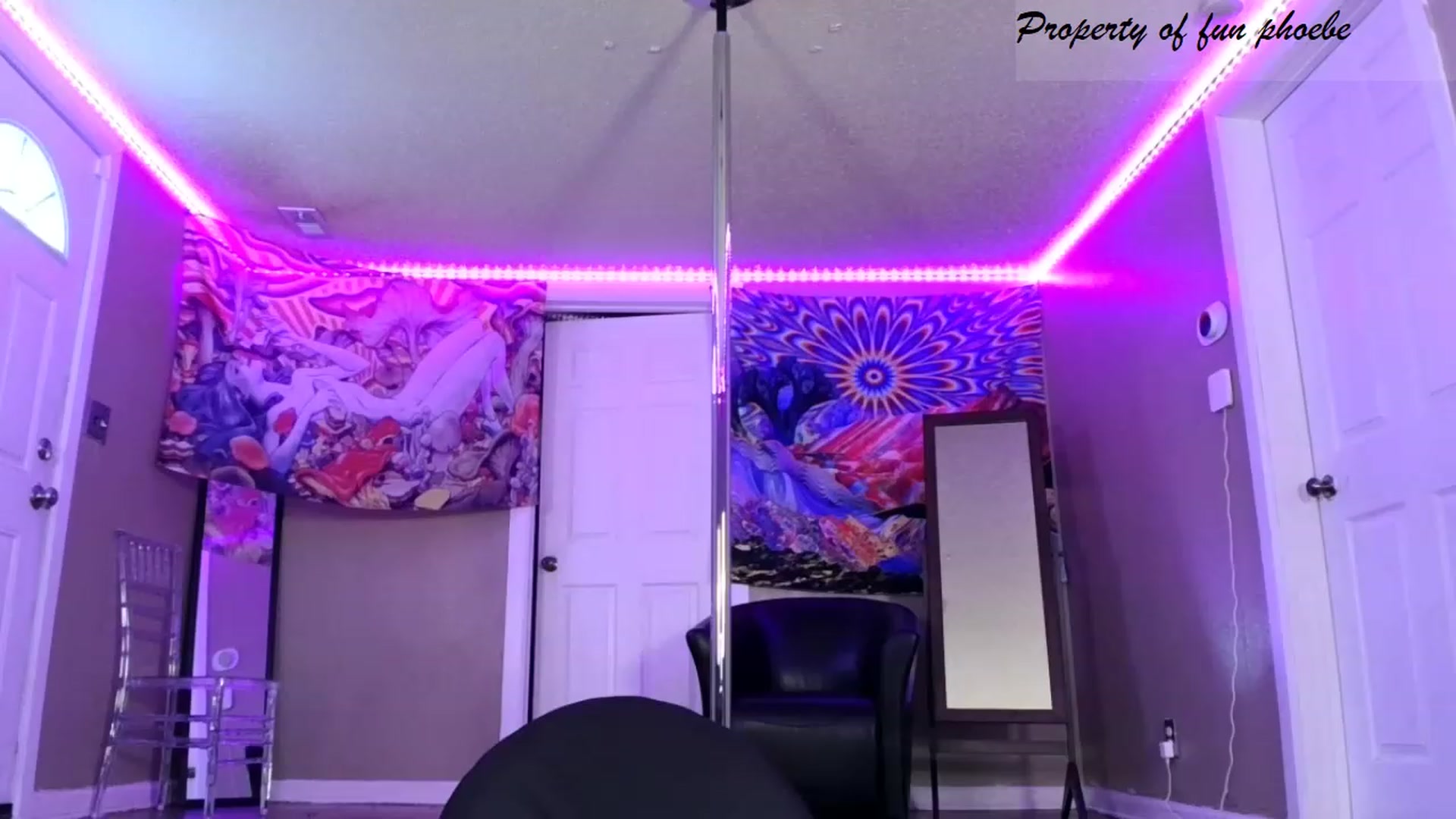 Gallery image thumbnail from Fun_Phoebe's myfreecams stream on, 11/04/2023, 18:40 image 10 of 20