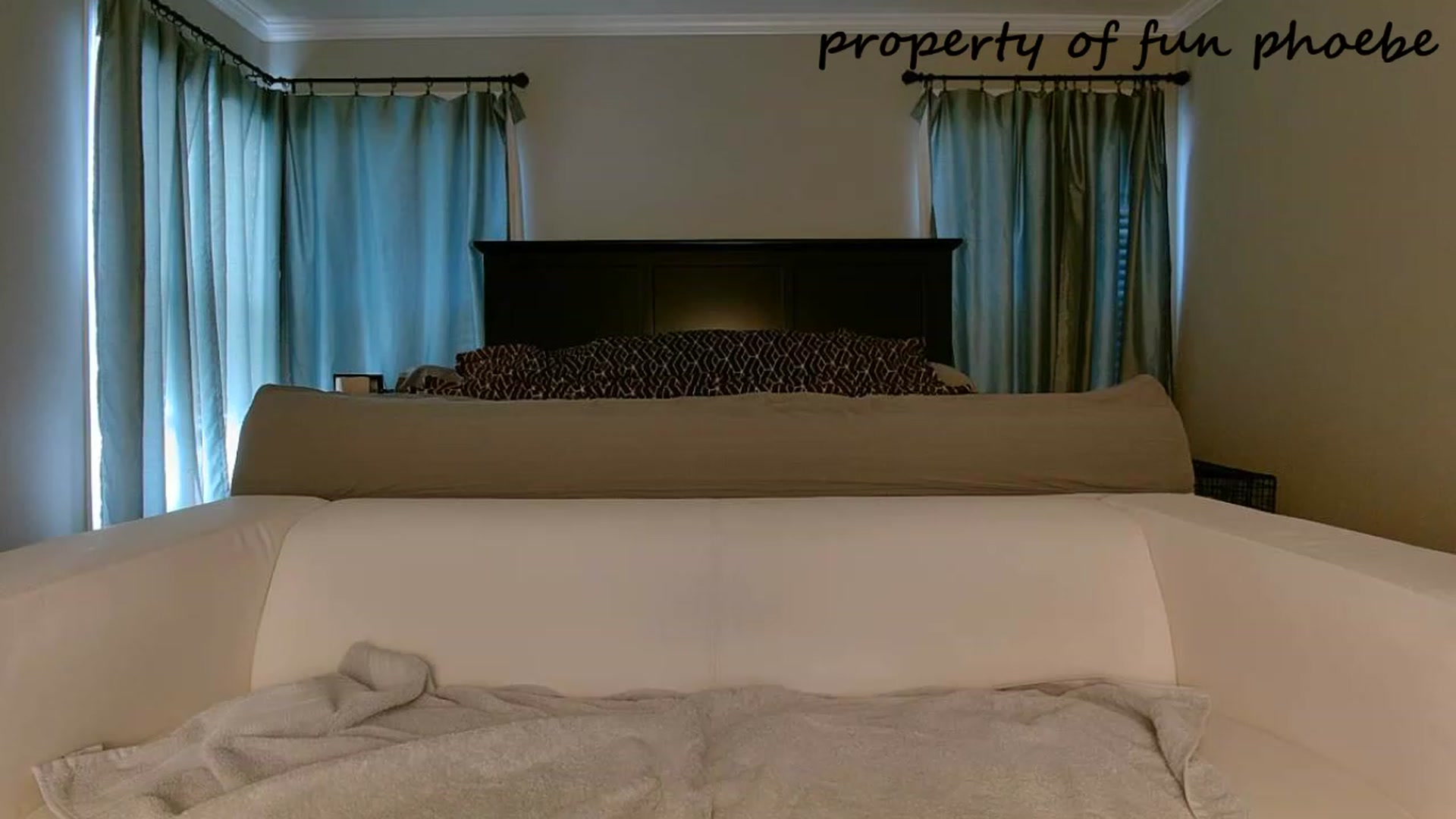 Gallery image thumbnail from Fun_Phoebe's myfreecams stream on, 12/06/2023, 18:00 image 12 of 20