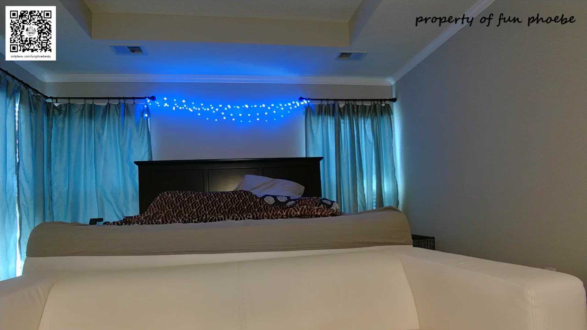 Gallery image thumbnail from Fun_Phoebe's myfreecams stream on, 05/25/2024, 20:01 image 9 of 20