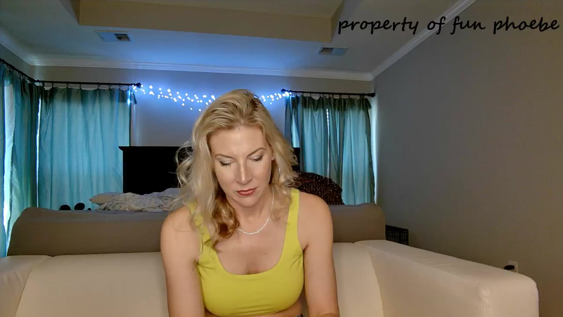 Gallery image thumbnail from Fun_Phoebe's myfreecams stream on, 03/12/2025, 16:37 image 4 of 20