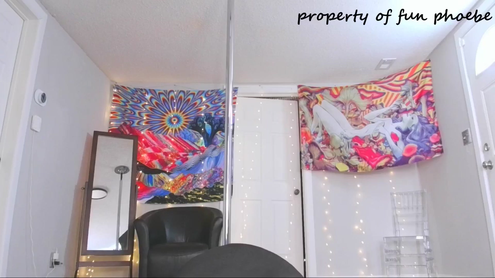 Gallery image thumbnail from Fun_Phoebe's myfreecams stream on, 03/14/2025, 18:17 image 10 of 20