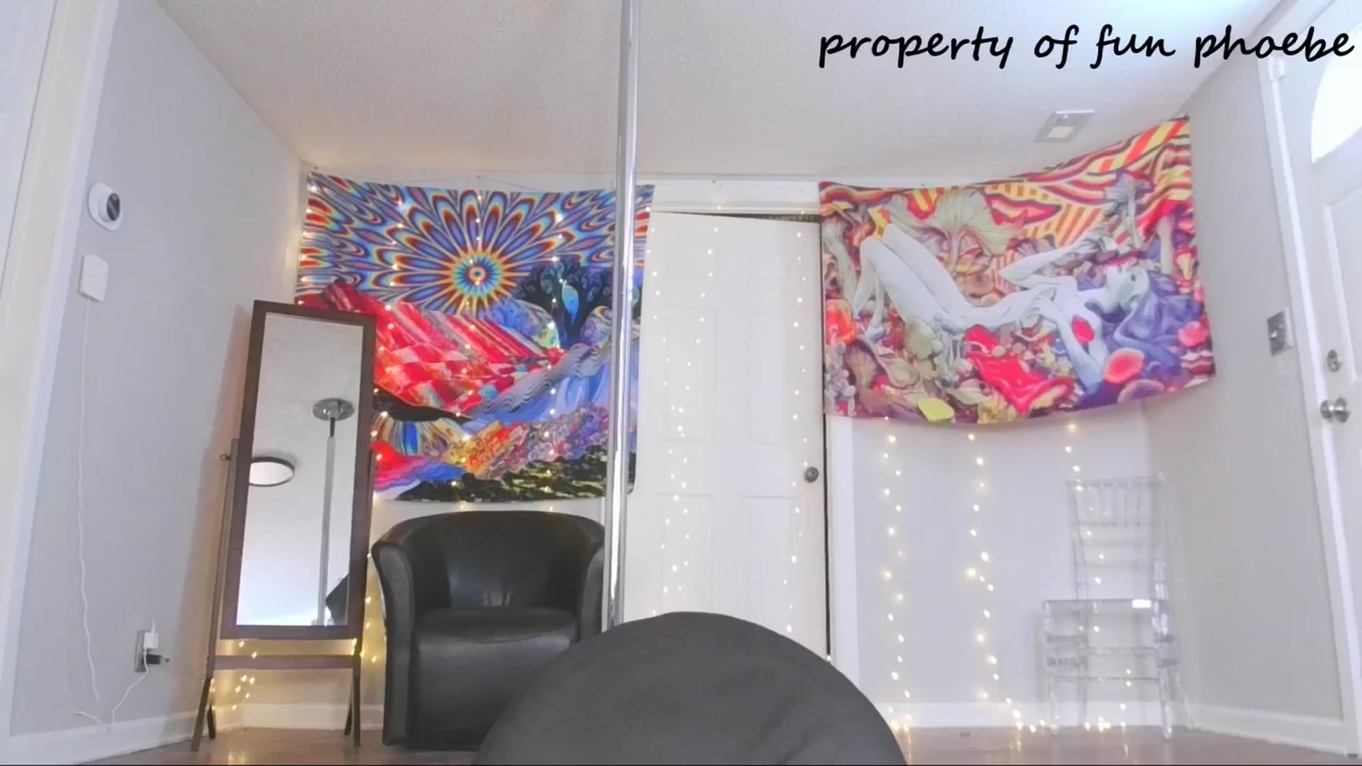 Gallery image thumbnail from Fun_Phoebe's myfreecams stream on, 03/16/2025, 17:25 image 7 of 20
