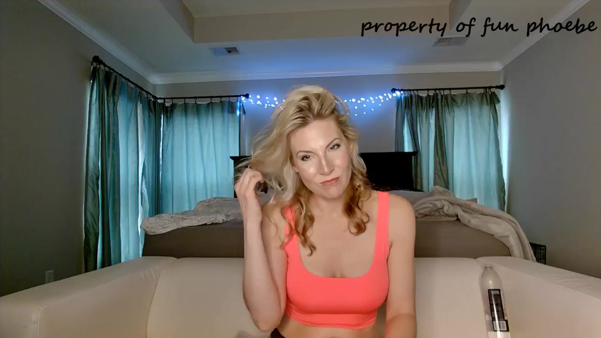 Gallery image thumbnail from Fun_Phoebe's myfreecams stream on, 03/27/2025, 18:49 image 5 of 20