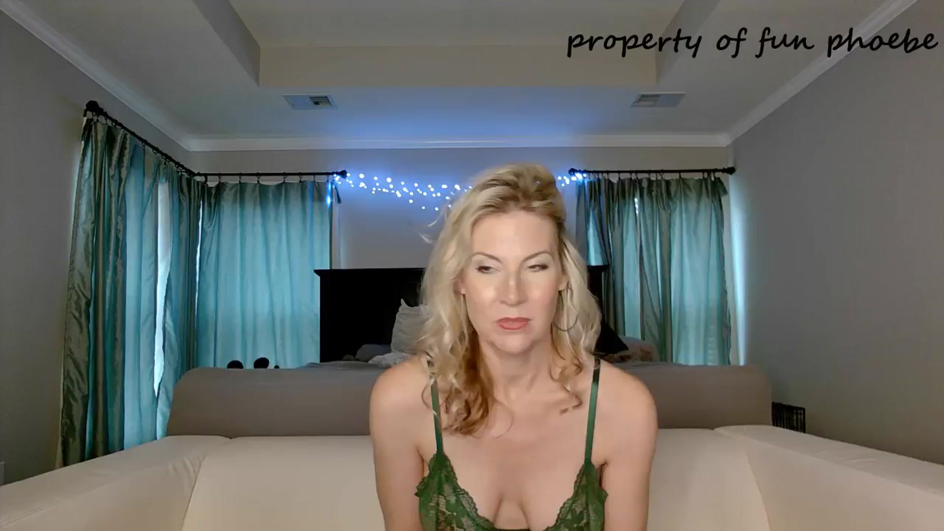 Gallery image thumbnail from Fun_Phoebe's myfreecams stream on, 04/04/2025, 19:01 image 2 of 20
