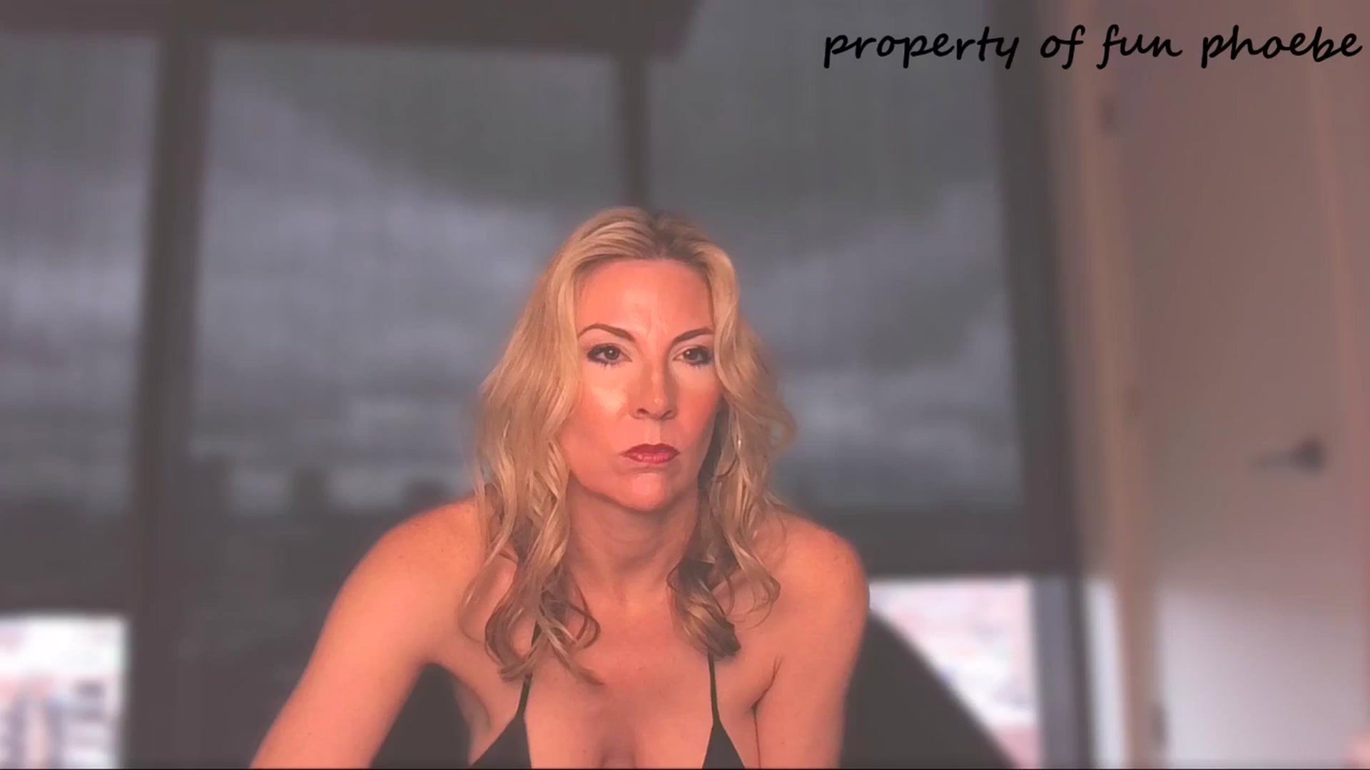 Gallery image thumbnail from Fun_Phoebe's myfreecams stream on, 05/01/2025, 16:21 image 7 of 20