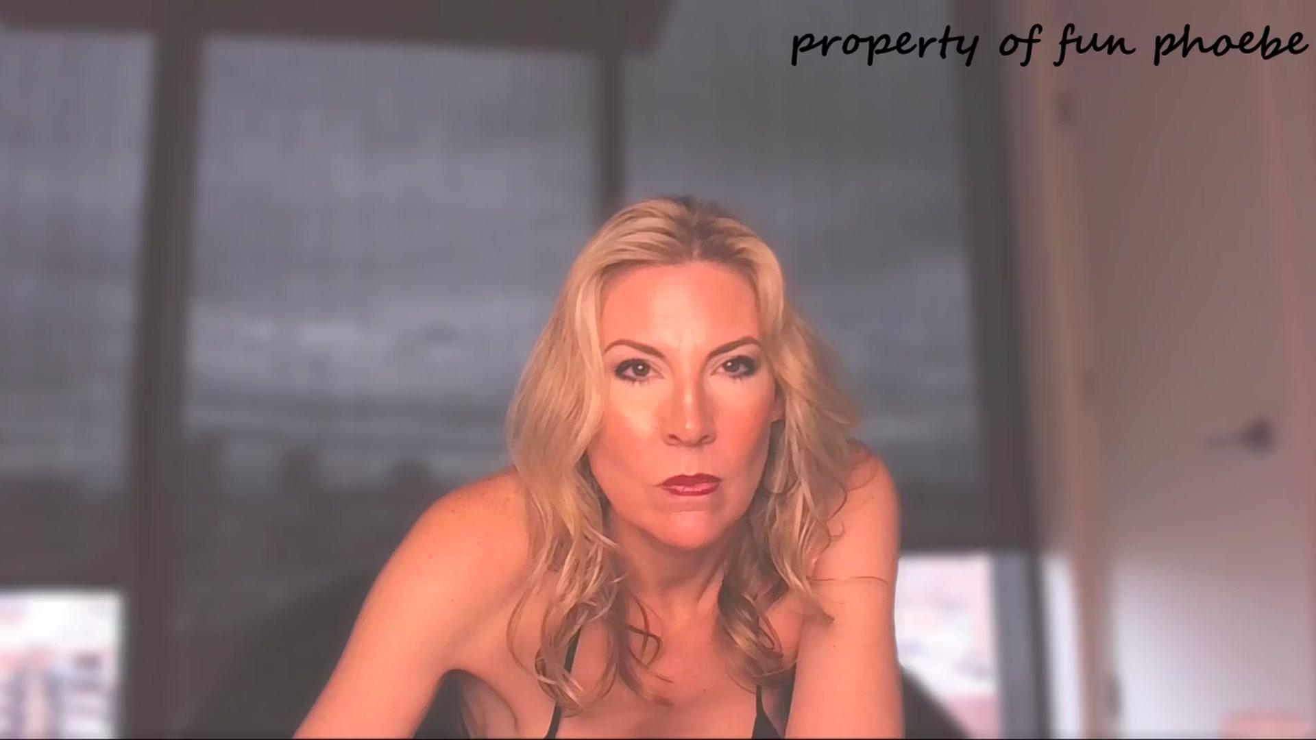 Gallery image thumbnail from Fun_Phoebe's myfreecams stream on, 05/01/2025, 16:21 image 4 of 20