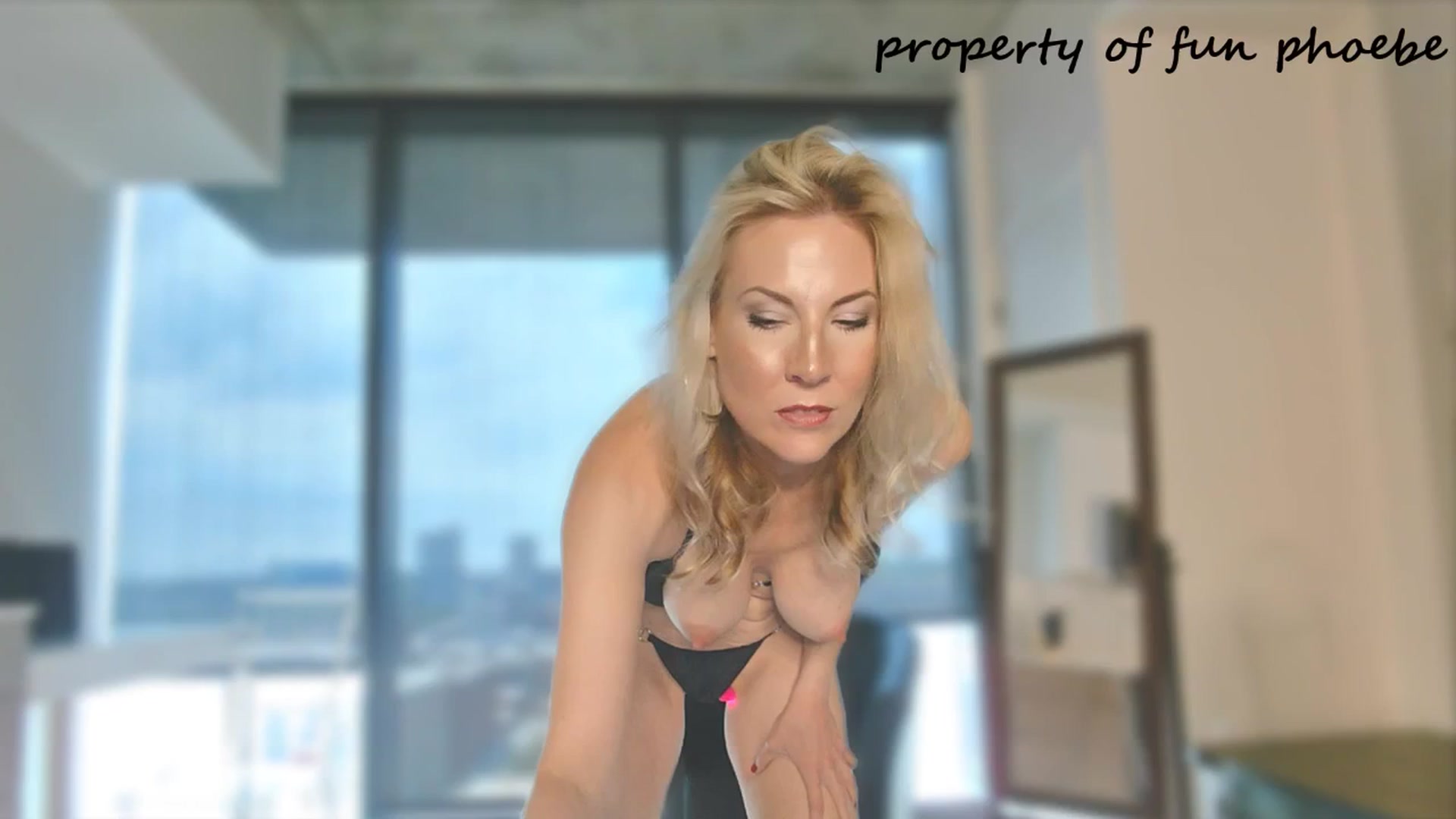 Gallery image thumbnail from Fun_Phoebe's myfreecams stream on, 05/08/2025, 17:21 image 19 of 20