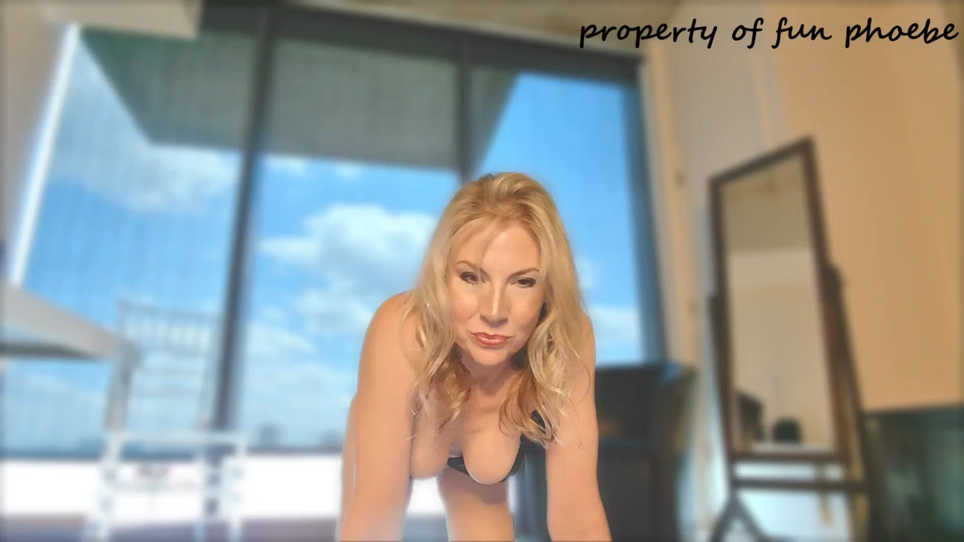 Gallery image thumbnail from Fun_Phoebe's myfreecams stream on, 05/13/2025, 19:40 image 4 of 20