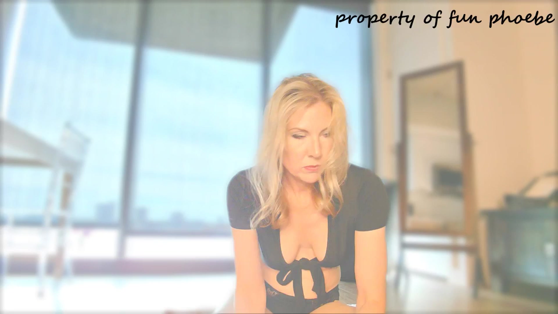 Gallery image thumbnail from Fun_Phoebe's myfreecams stream on, 05/17/2025, 17:32 image 13 of 20
