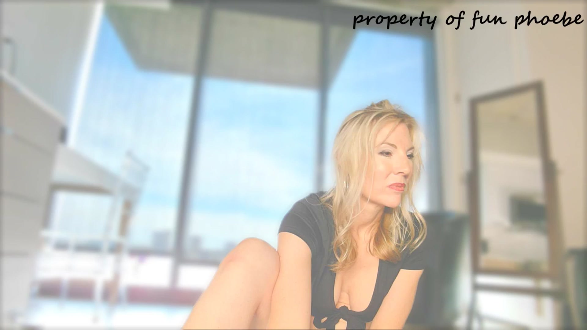 Gallery image thumbnail from Fun_Phoebe's myfreecams stream on, 05/17/2025, 19:41 image 18 of 20