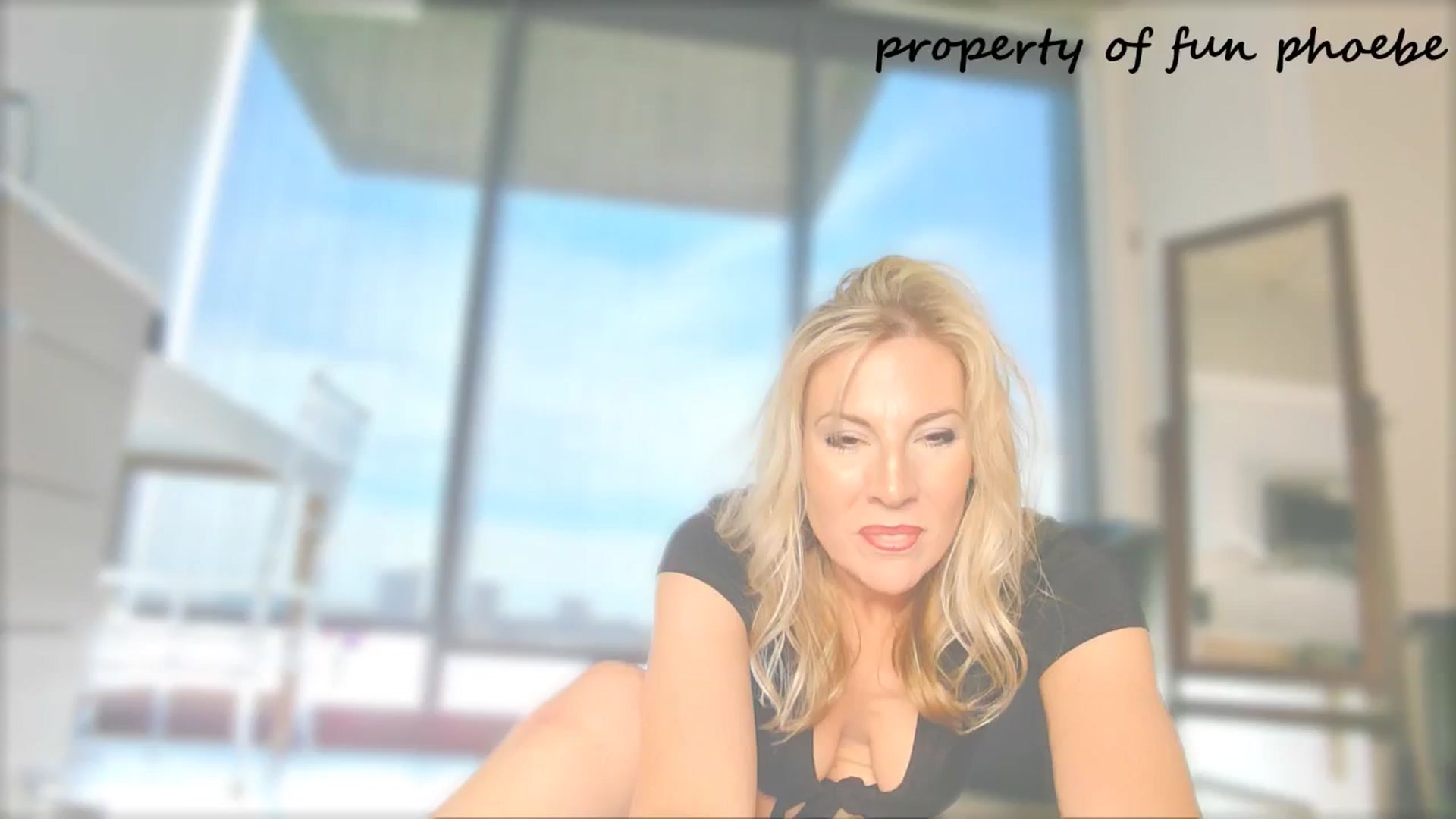 Gallery image thumbnail from Fun_Phoebe's myfreecams stream on, 05/17/2025, 19:41 image 16 of 20