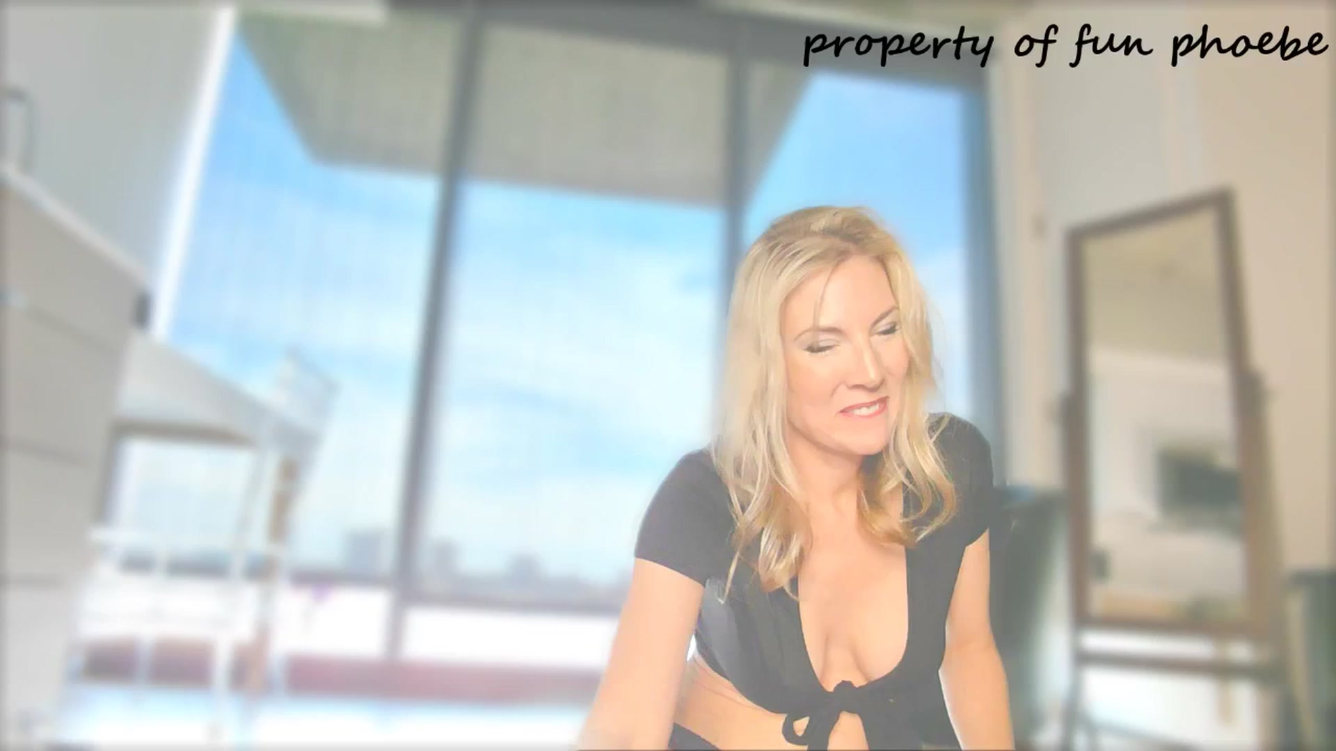 Gallery image thumbnail from Fun_Phoebe's myfreecams stream on, 05/17/2025, 19:41 image 4 of 20