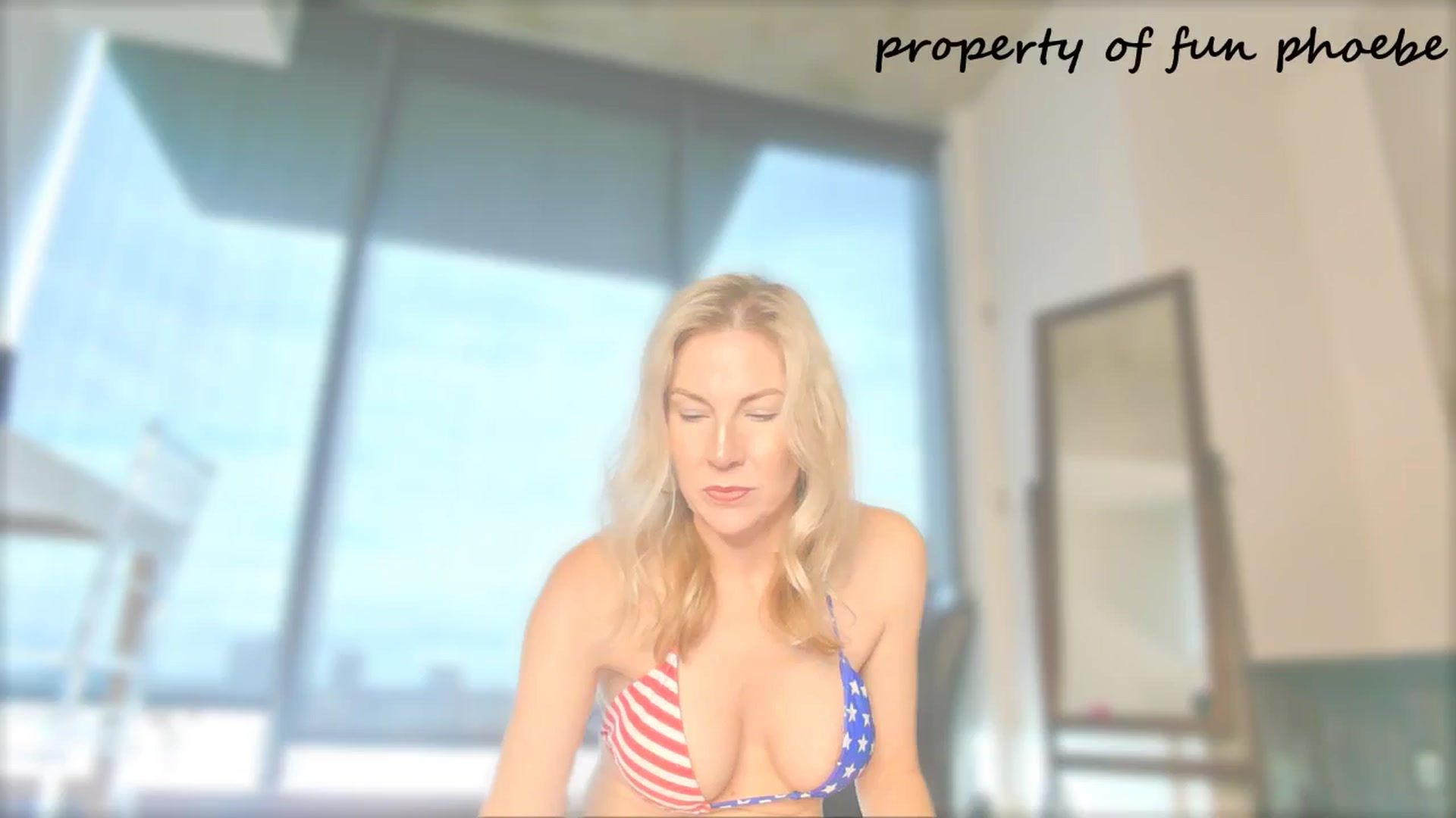 Gallery image thumbnail from Fun_Phoebe's myfreecams stream on, 05/24/2025, 19:20 image 19 of 20
