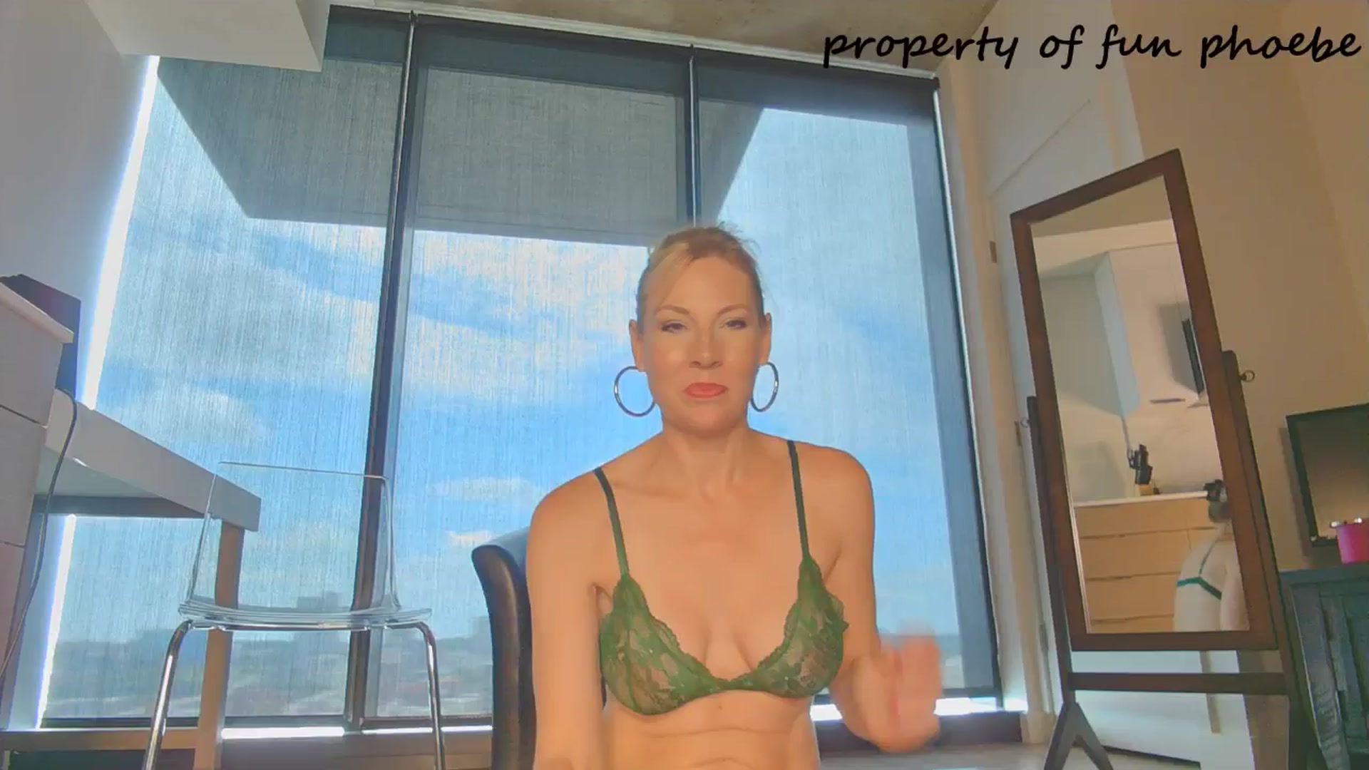 Gallery image thumbnail from Fun_Phoebe's myfreecams stream on, 06/08/2025, 17:25 image 9 of 20