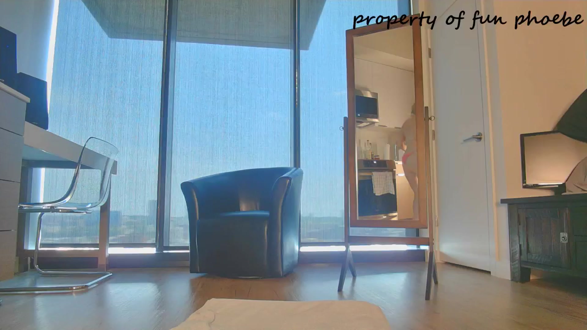 Gallery image thumbnail from Fun_Phoebe's myfreecams stream on, 06/16/2025, 20:33 image 4 of 20