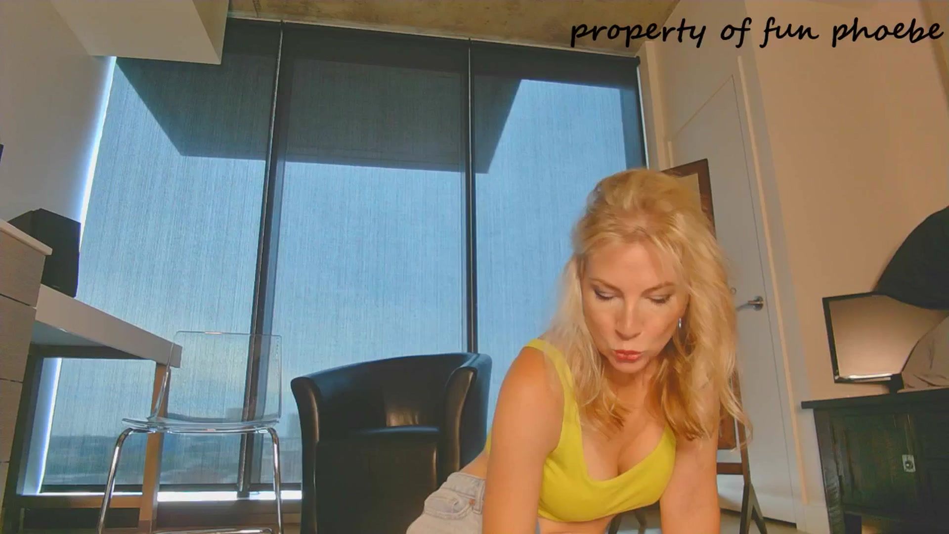 Gallery image thumbnail from Fun_Phoebe's myfreecams stream on, 06/17/2025, 16:16 image 3 of 20