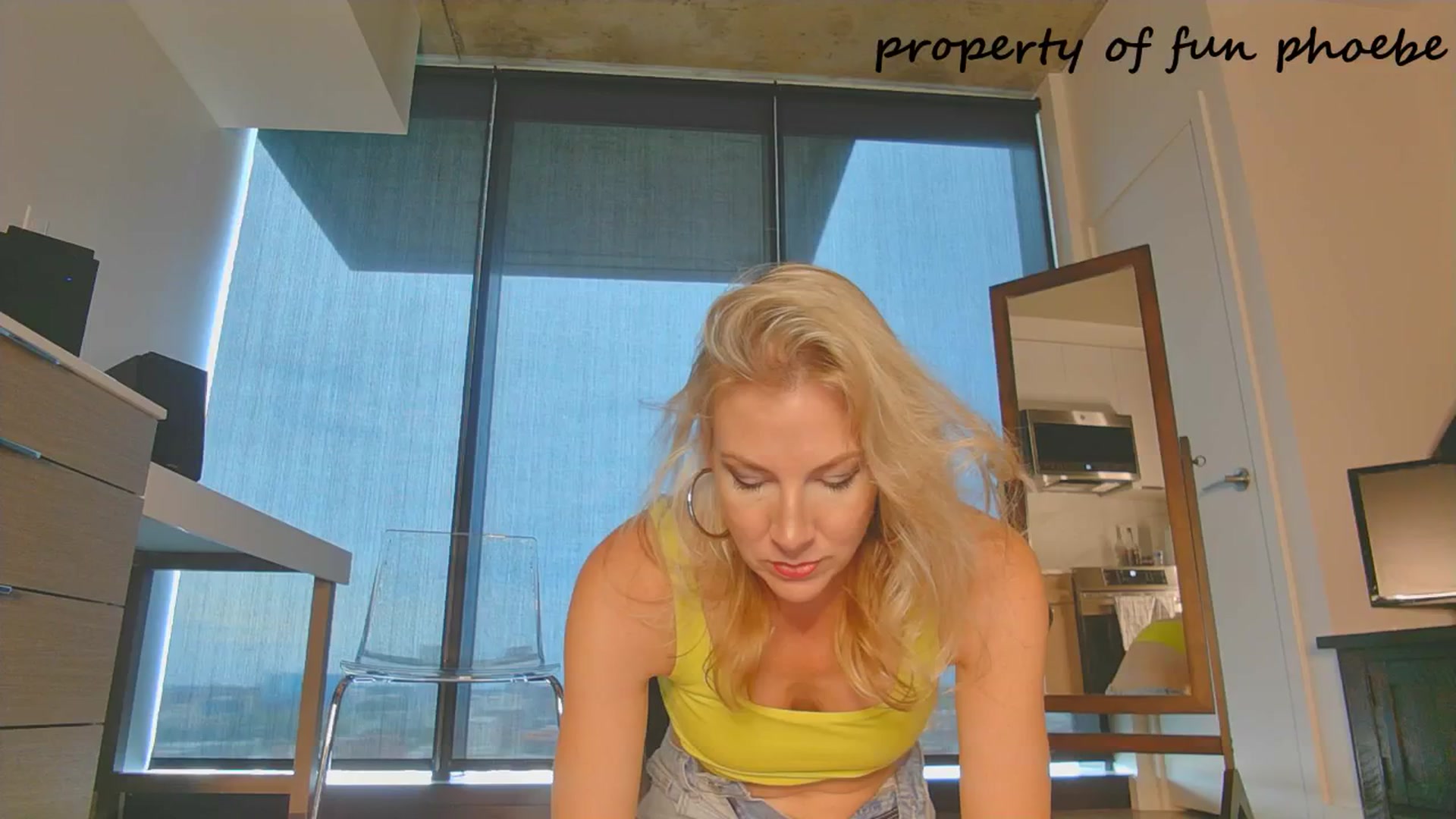 Gallery image thumbnail from Fun_Phoebe's myfreecams stream on, 06/17/2025, 19:03 image 10 of 20