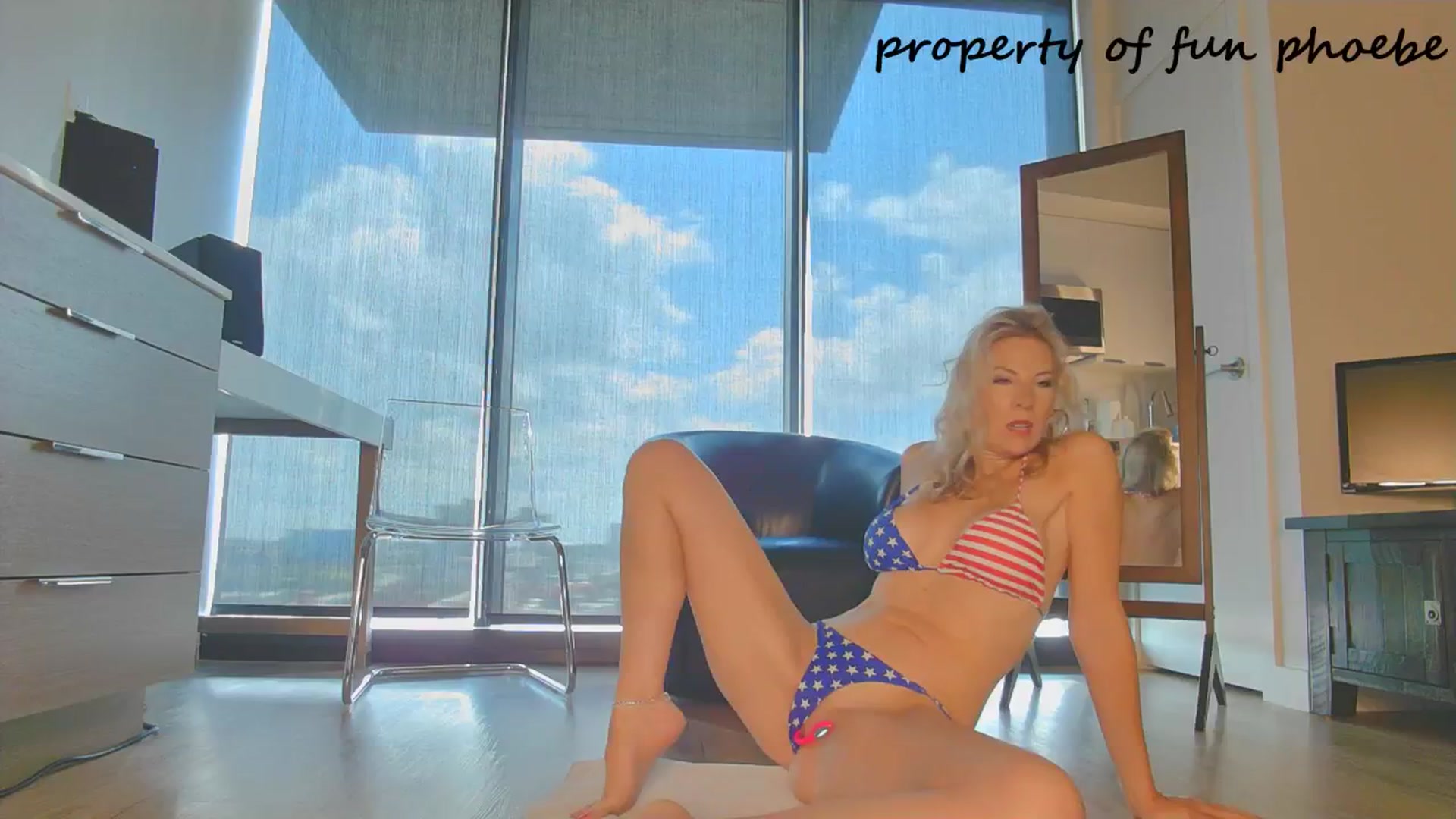 Gallery image thumbnail from Fun_Phoebe's myfreecams stream on, 07/04/2025, 18:36 image 1 of 20