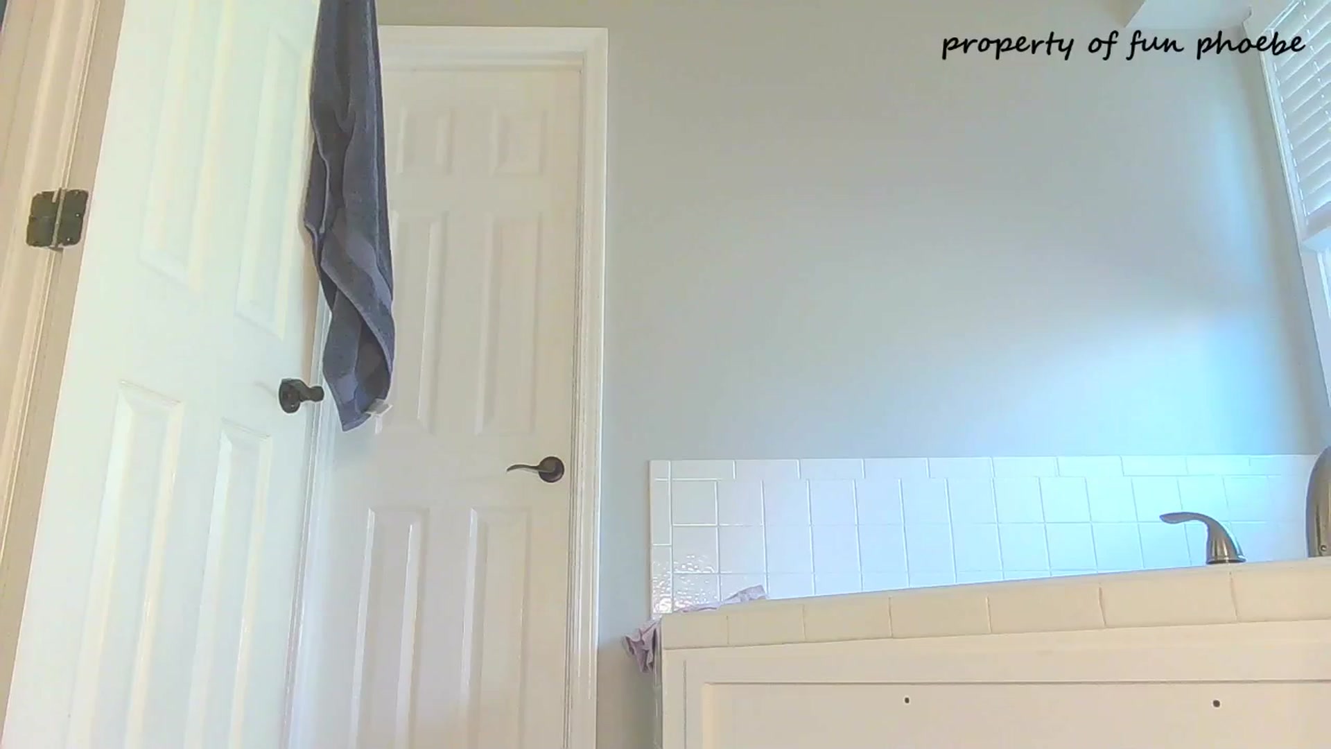 Gallery image thumbnail from Fun_Phoebe's myfreecams stream on, 09/19/2025, 19:12 image 16 of 20