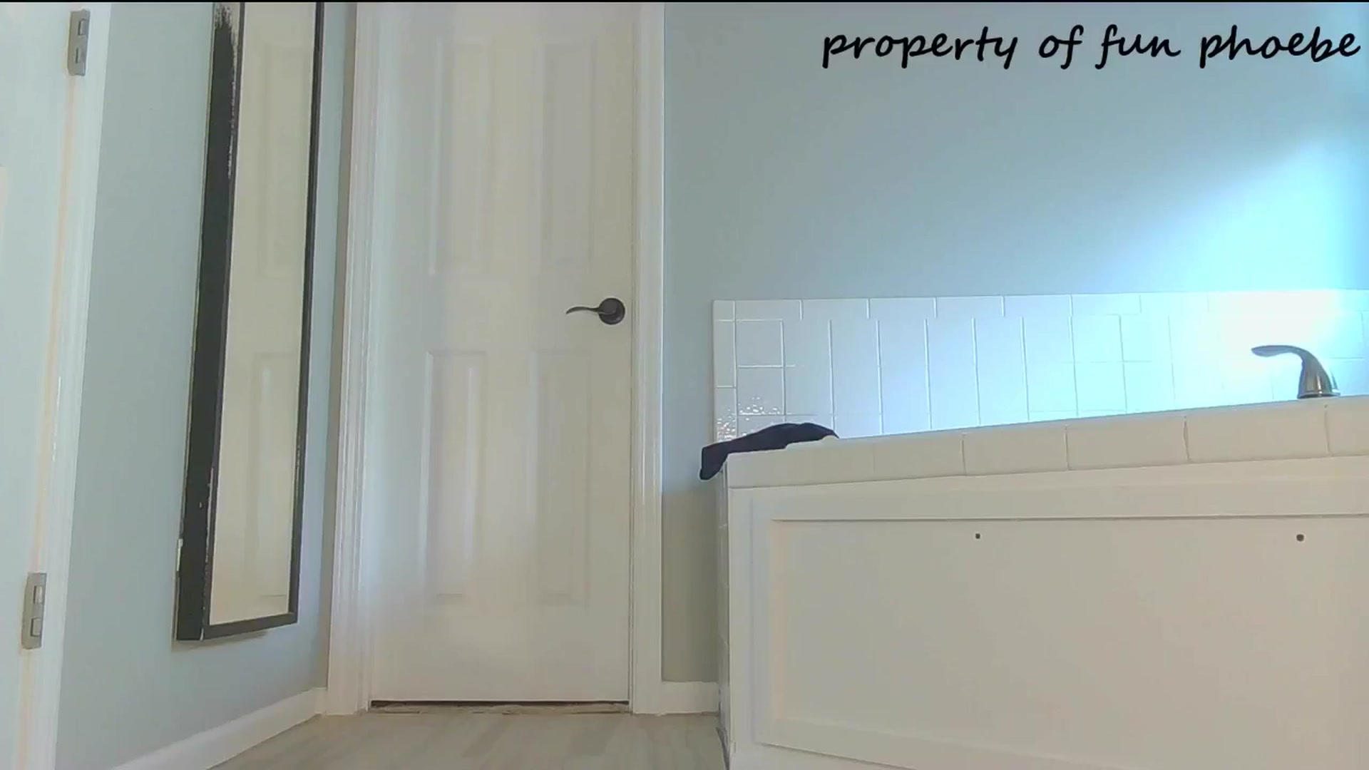 Gallery image thumbnail from Fun_Phoebe's myfreecams stream on, 01/08/2026, 19:32 image 17 of 20