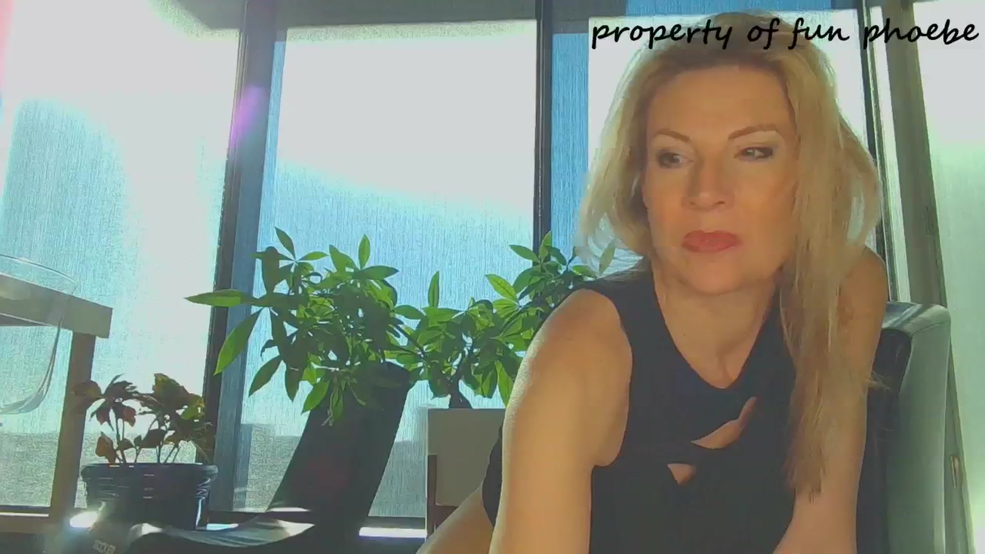 Gallery image thumbnail from Fun_Phoebe's myfreecams stream on, 01/11/2026, 16:44 image 6 of 20