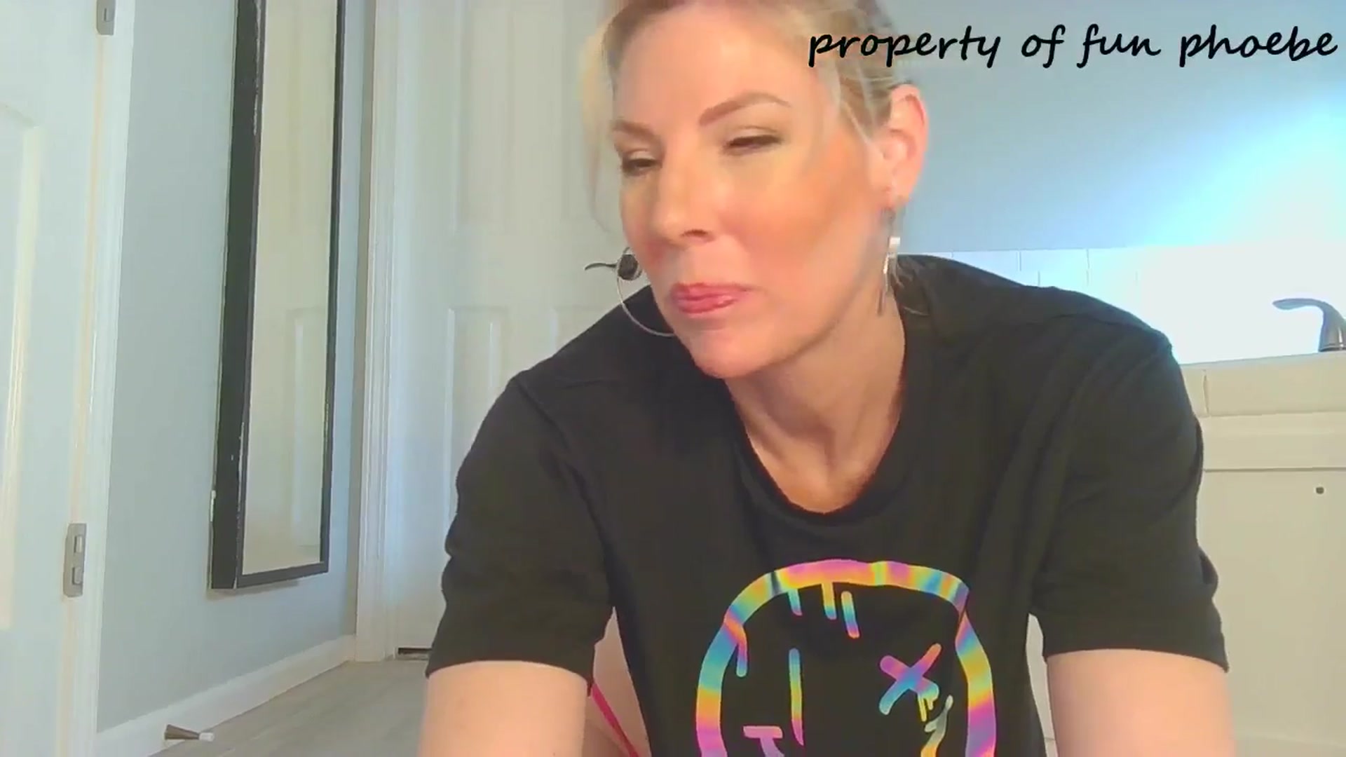 Gallery image thumbnail from Fun_Phoebe's myfreecams stream on, 01/22/2026, 19:18 image 10 of 20