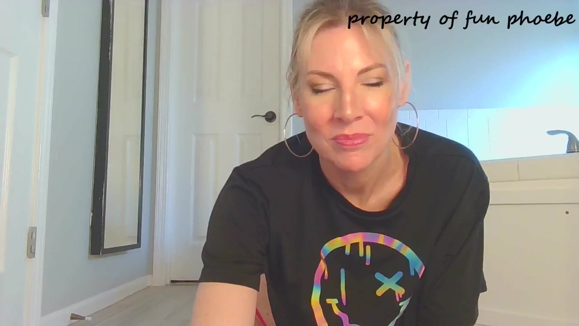 Gallery image thumbnail from Fun_Phoebe's myfreecams stream on, 01/22/2026, 19:18 image 5 of 20