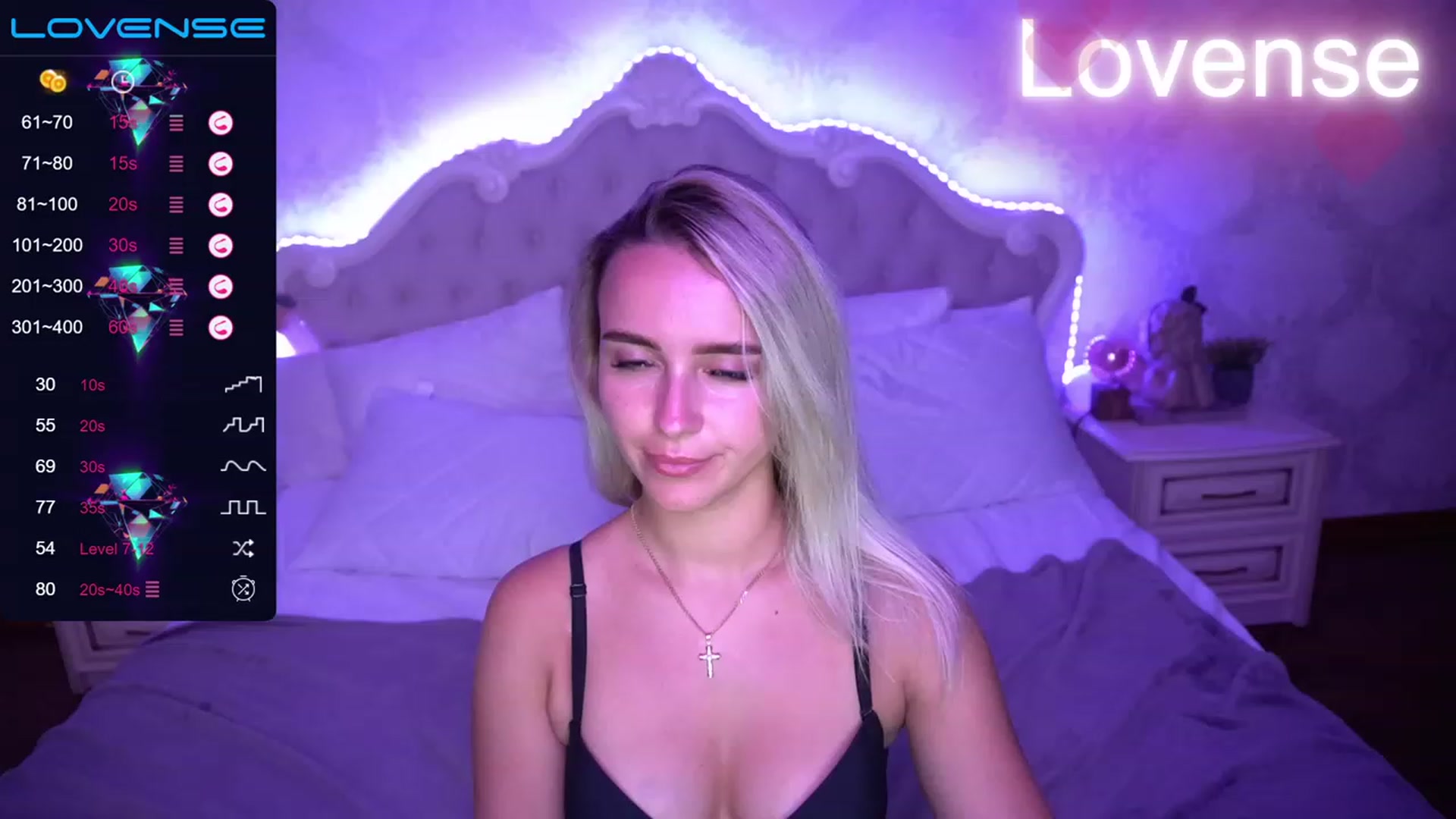 Gallery image thumbnail from FunnyFoxy's myfreecams stream on, 07/16/2023, 22:25 image 10 of 20