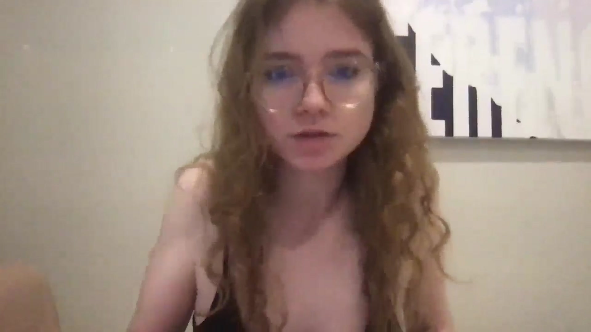 Gallery image thumbnail from FunnyGirlXD's myfreecams stream on, 10/15/2025, 09:51 image 11 of 20