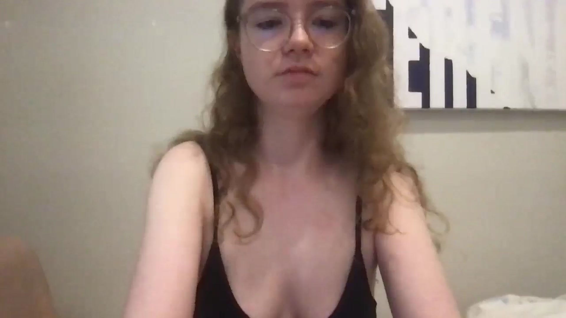 Gallery image thumbnail from FunnyGirlXD's myfreecams stream on, 10/15/2025, 09:51 image 8 of 20