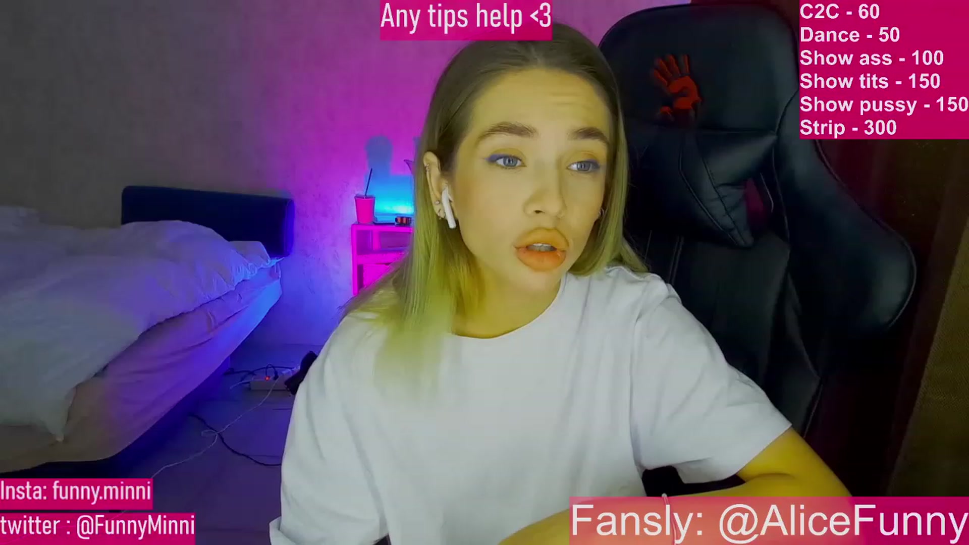 Gallery image thumbnail from FunnyMinni's myfreecams stream on, 12/08/2022, 07:32 image 3 of 20