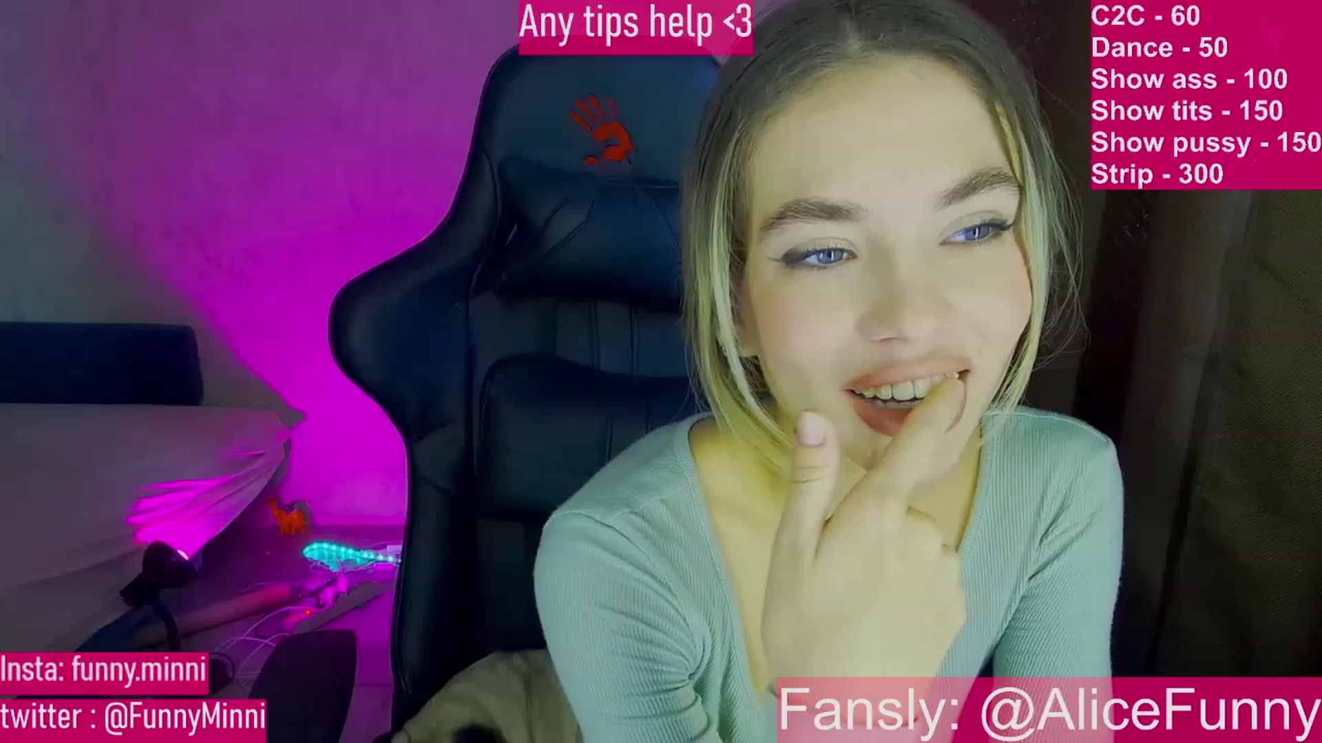 Gallery image thumbnail from FunnyMinni's myfreecams stream on, 12/10/2022, 08:37 image 14 of 20