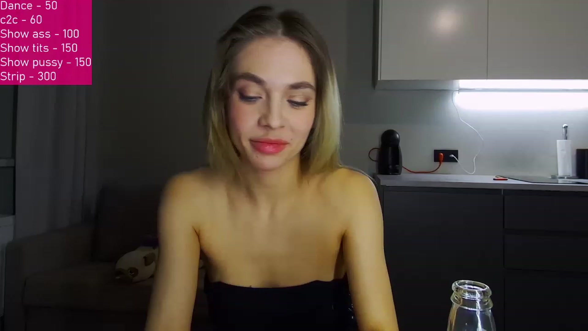 Gallery image thumbnail from FunnyMinni's myfreecams stream on, 12/11/2022, 18:33 image 5 of 20