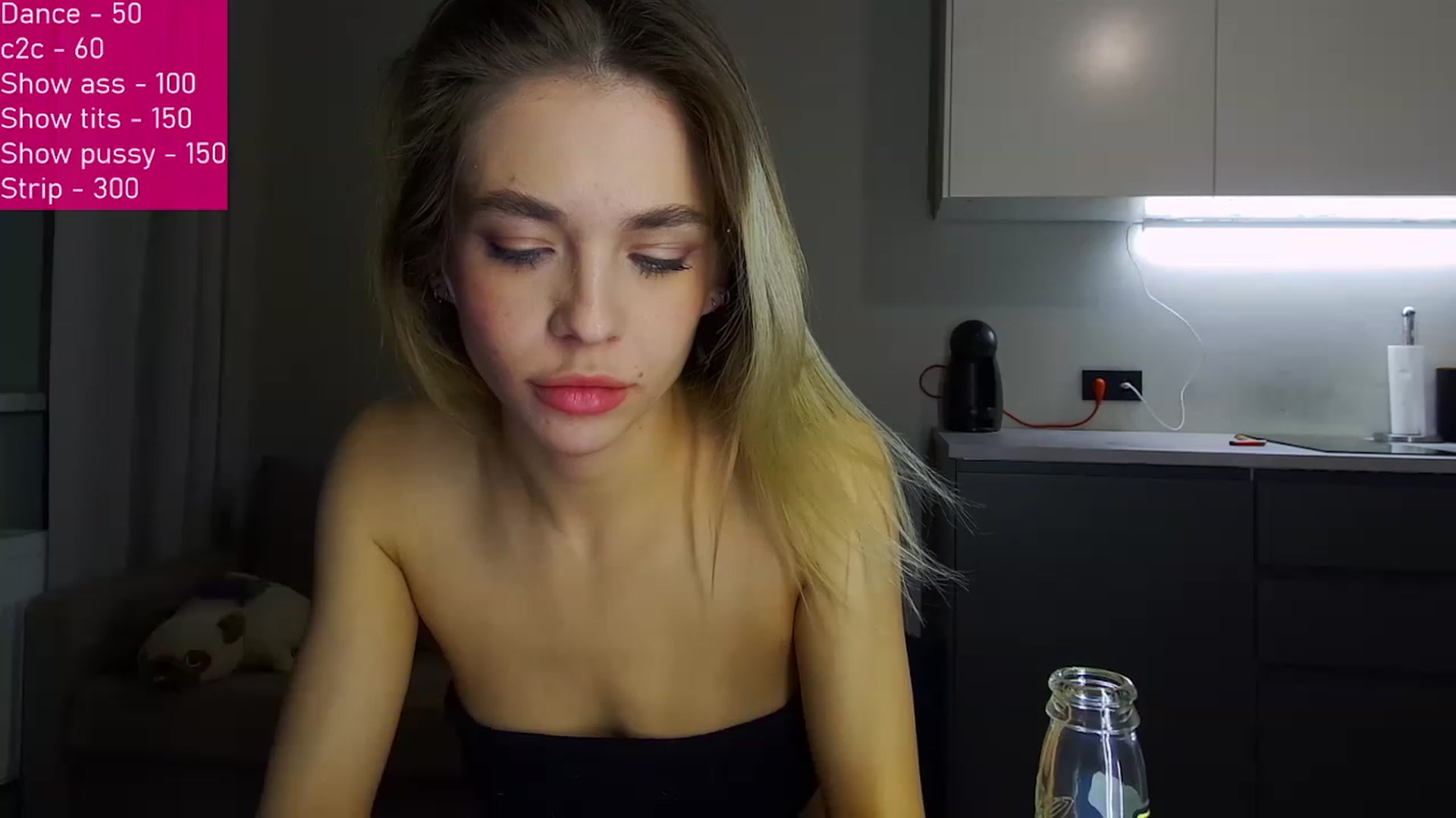 Gallery image thumbnail from FunnyMinni's myfreecams stream on, 12/11/2022, 18:33 image 13 of 20