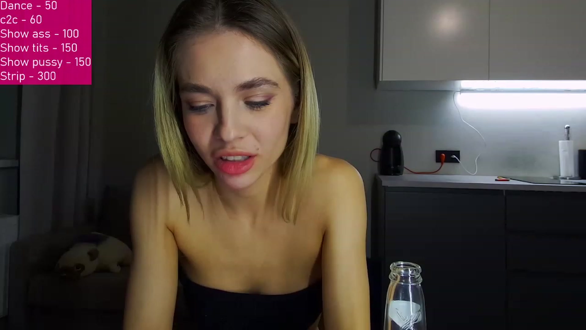 Gallery image thumbnail from FunnyMinni's myfreecams stream on, 12/11/2022, 18:33 image 20 of 20