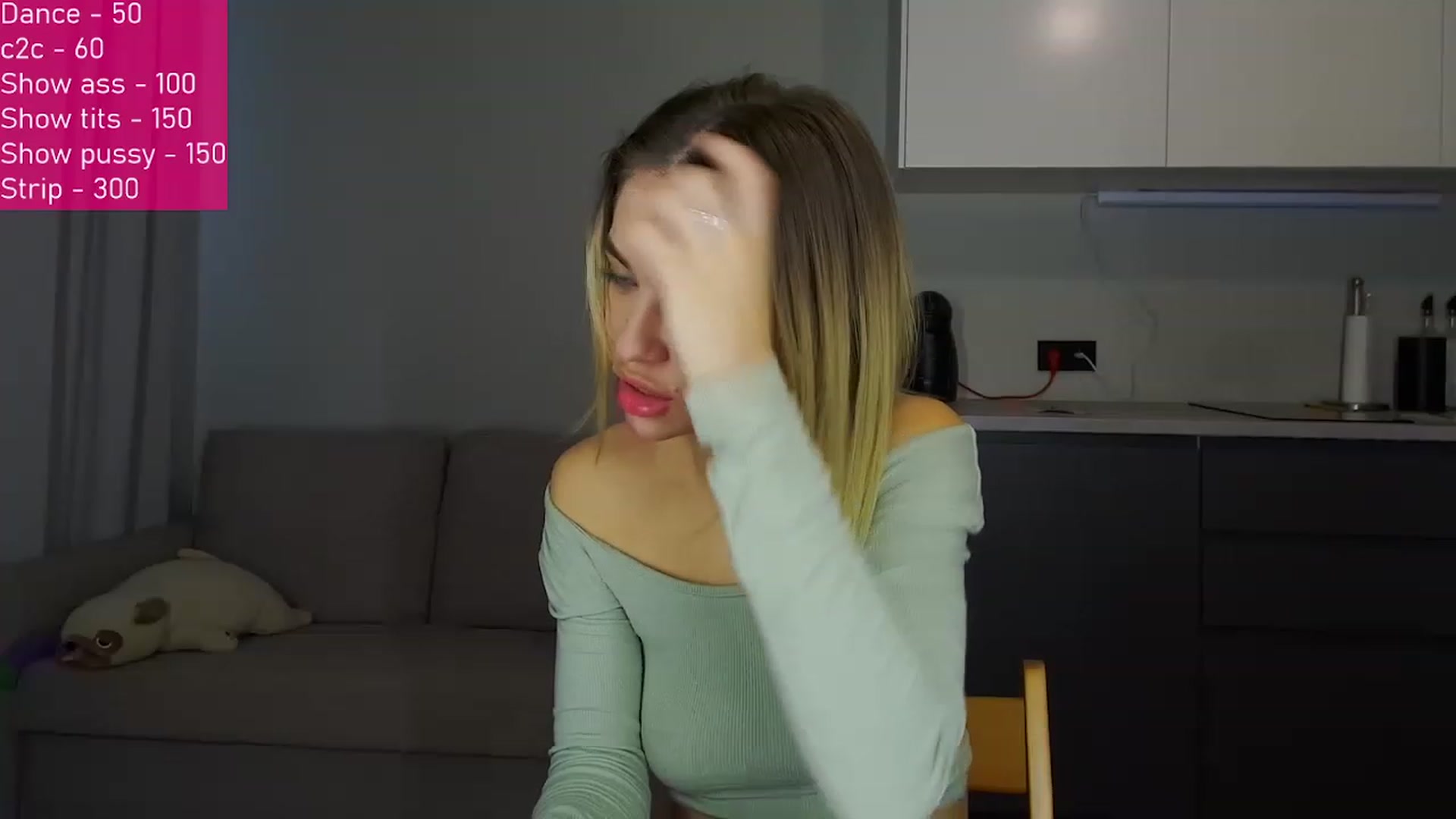 Gallery image thumbnail from FunnyMinni's myfreecams stream on, 12/12/2022, 08:34 image 2 of 20