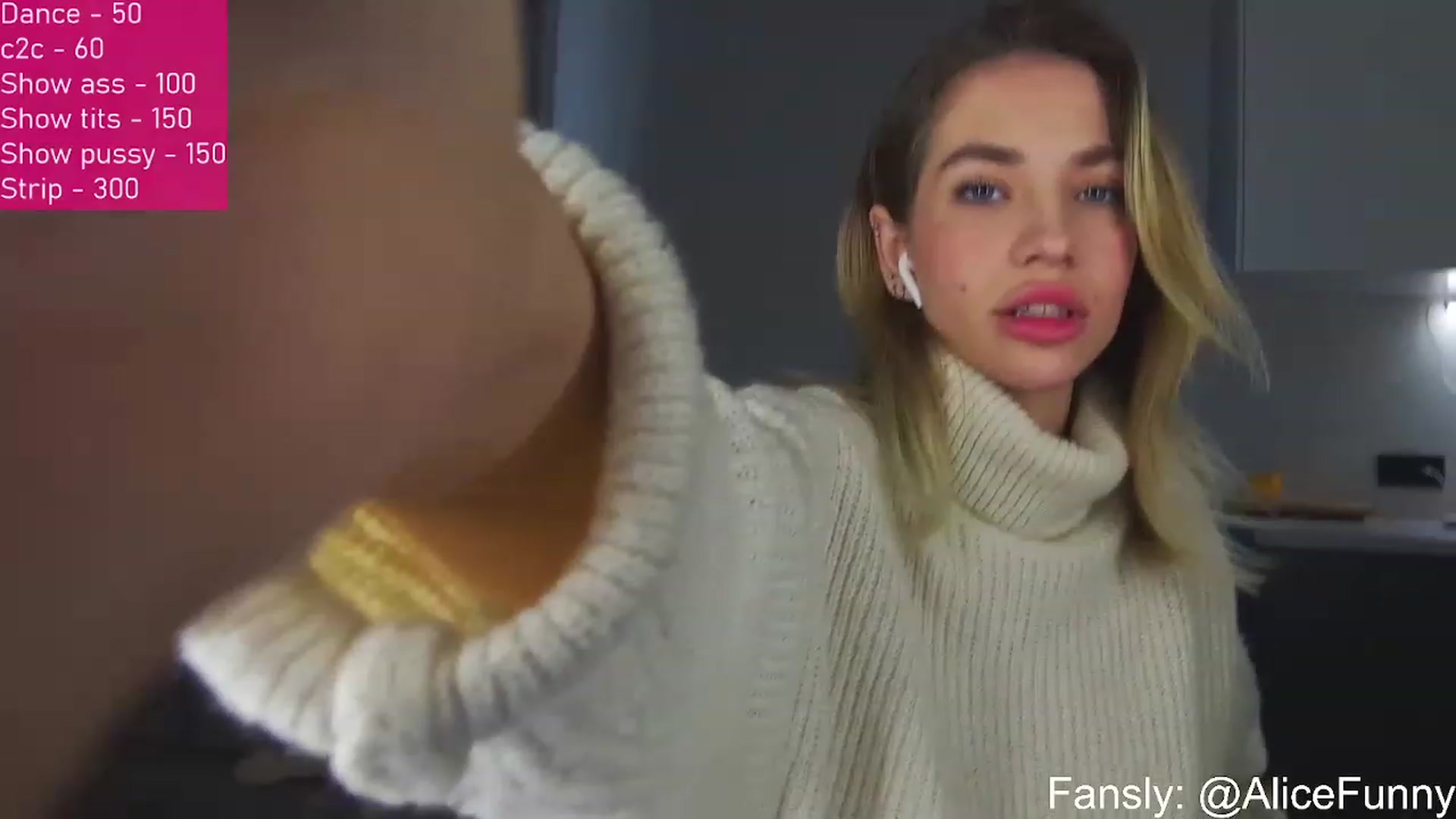 Gallery image thumbnail from FunnyMinni's myfreecams stream on, 12/21/2022, 08:47 image 20 of 20