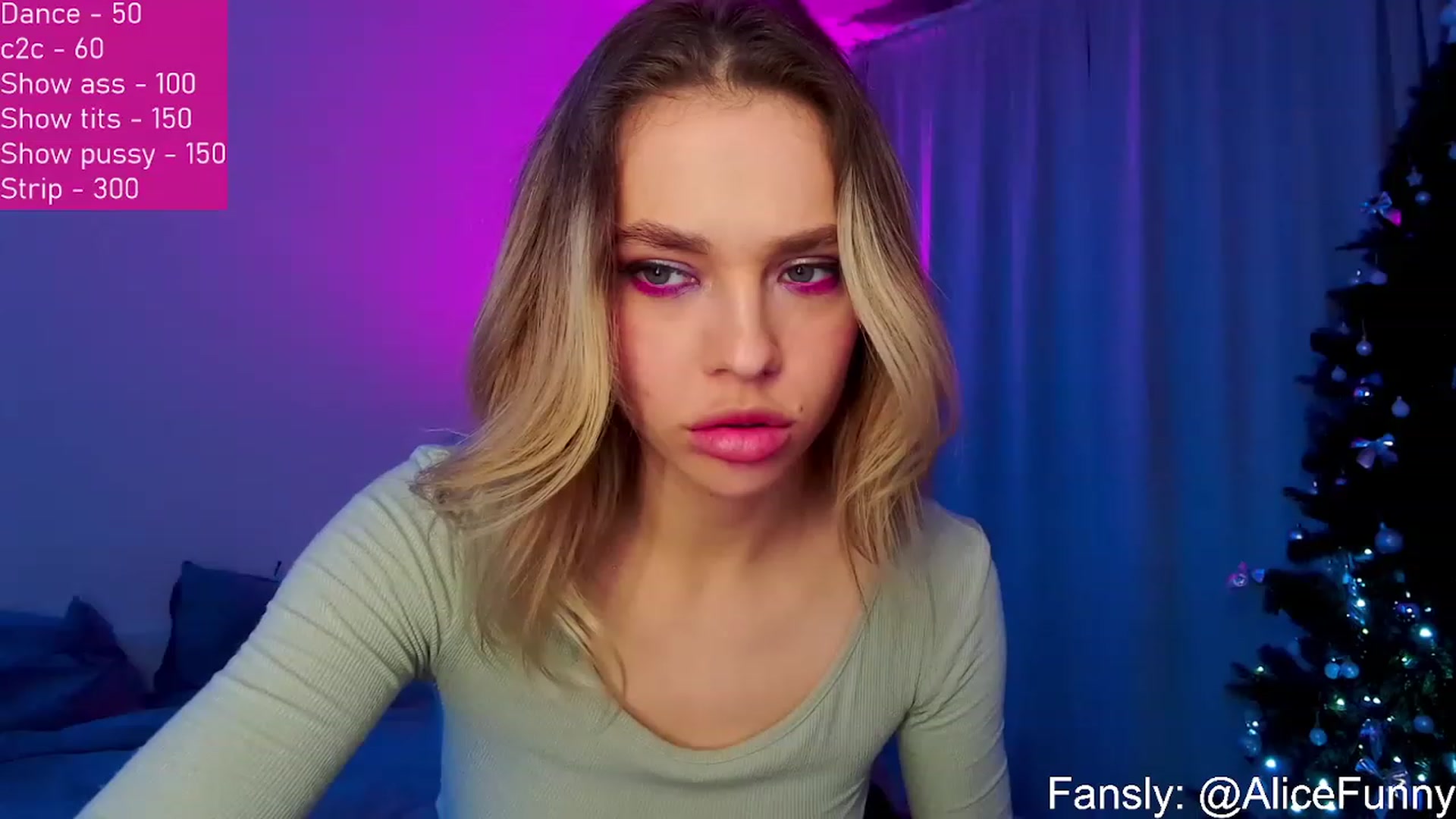 Gallery image thumbnail from FunnyMinni's myfreecams stream on, 12/21/2022, 17:42 image 11 of 20