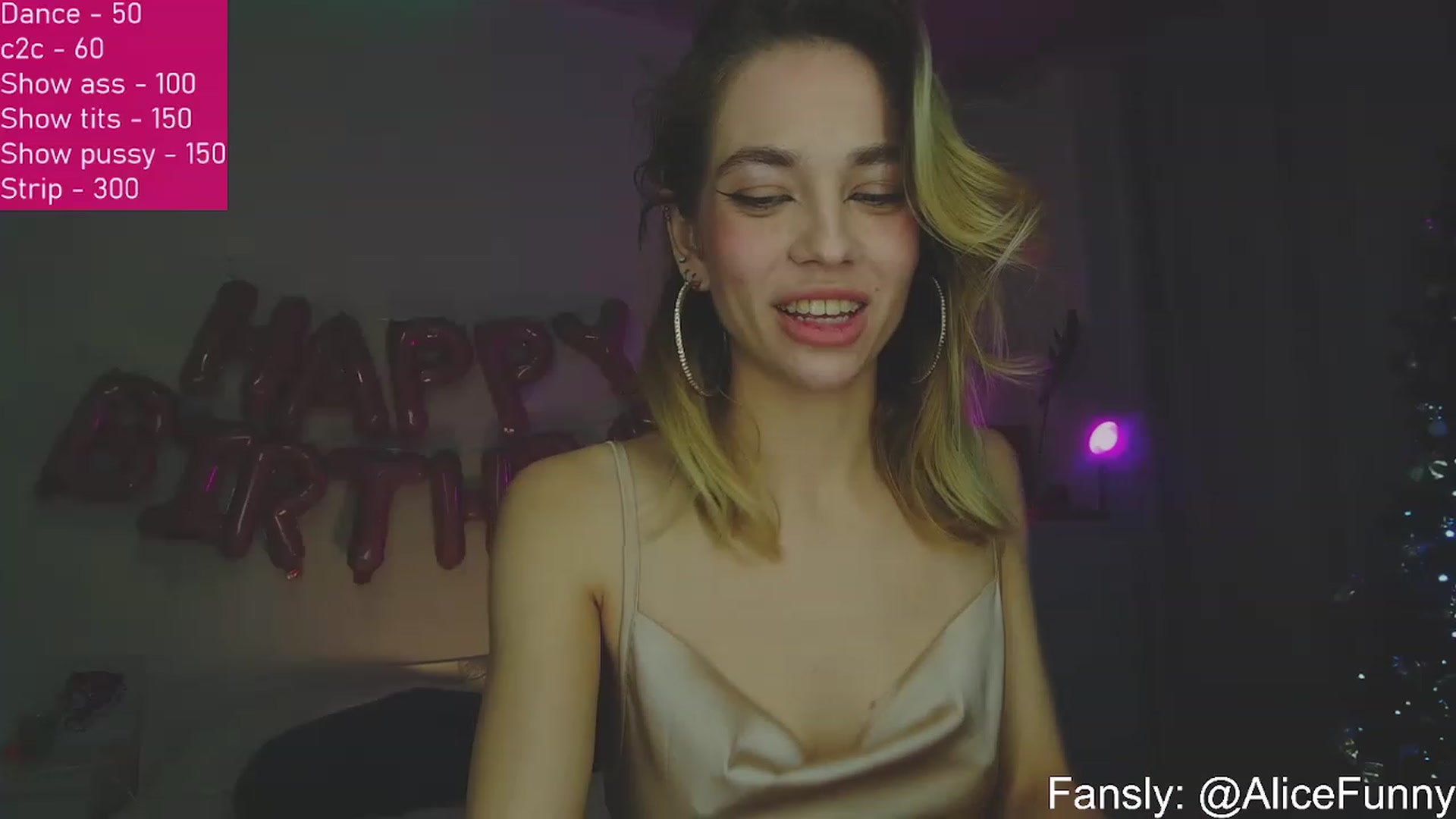 Gallery image thumbnail from FunnyMinni's myfreecams stream on, 01/07/2023, 07:02 image 16 of 20