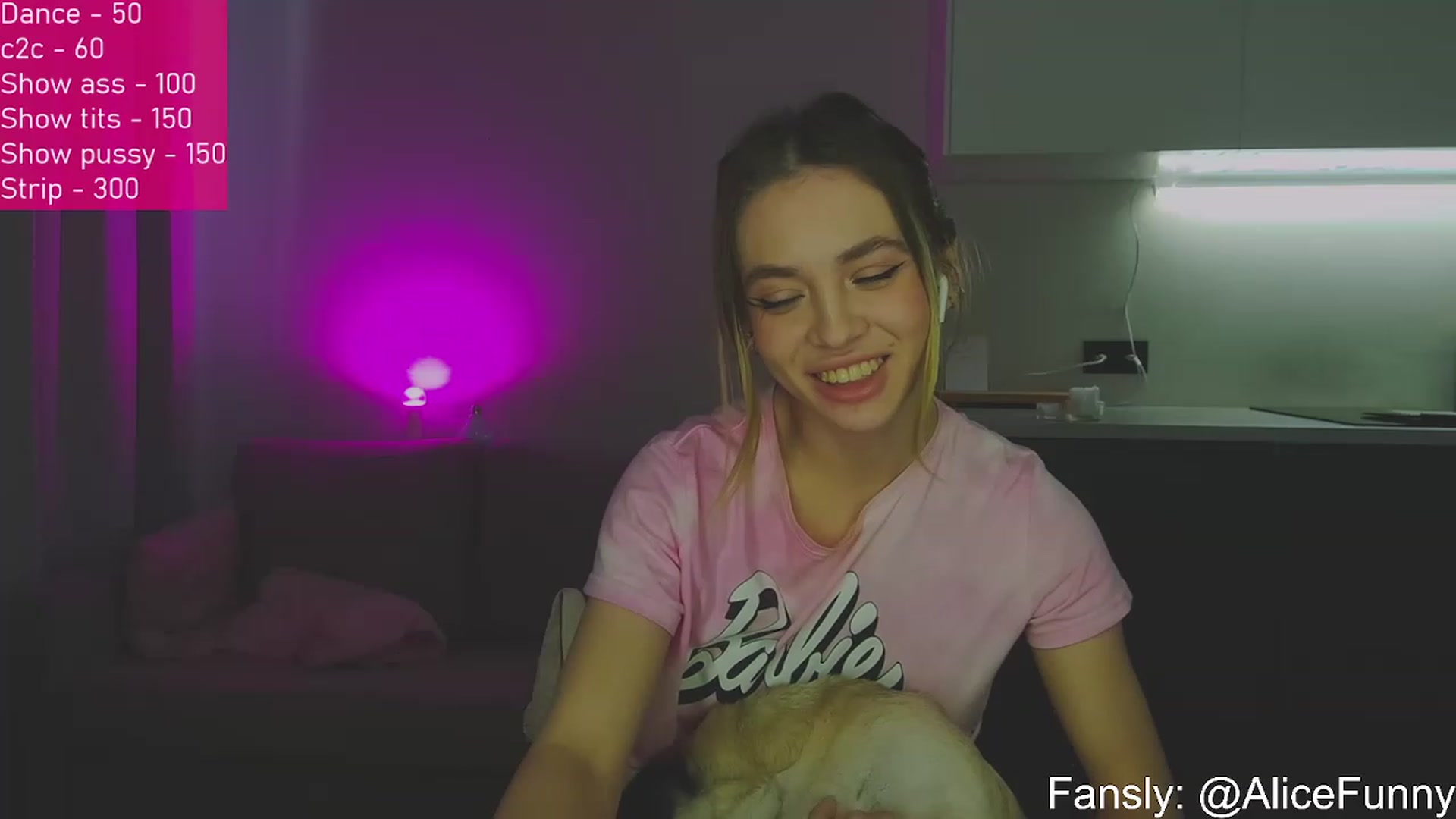Gallery image thumbnail from FunnyMinni's myfreecams stream on, 01/15/2023, 11:20 image 20 of 20