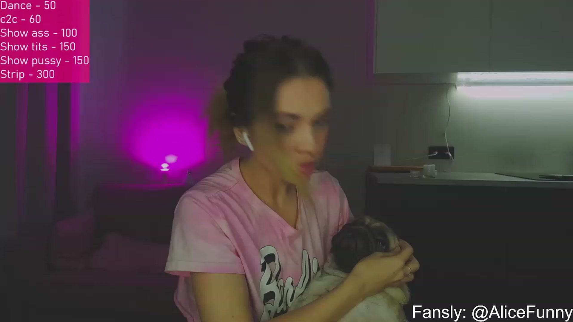 Gallery image thumbnail from FunnyMinni's myfreecams stream on, 01/15/2023, 11:20 image 1 of 20