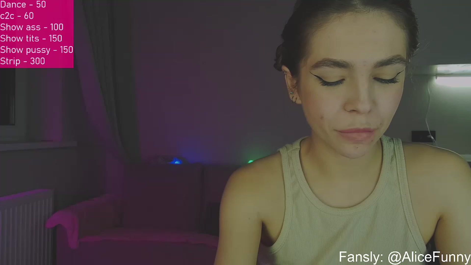 Gallery image thumbnail from FunnyMinni's myfreecams stream on, 01/26/2023, 16:45 image 16 of 20