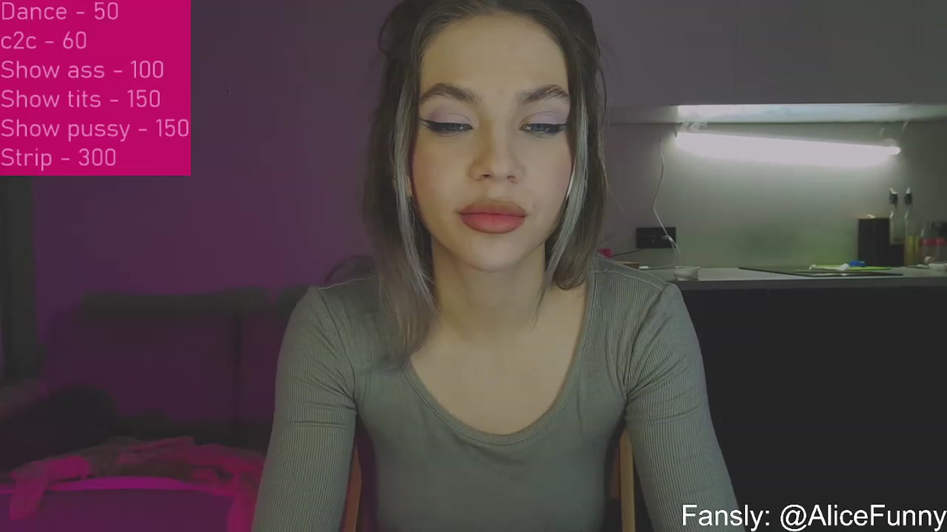 Gallery image thumbnail from FunnyMinni's myfreecams stream on, 01/31/2023, 04:59 image 19 of 20