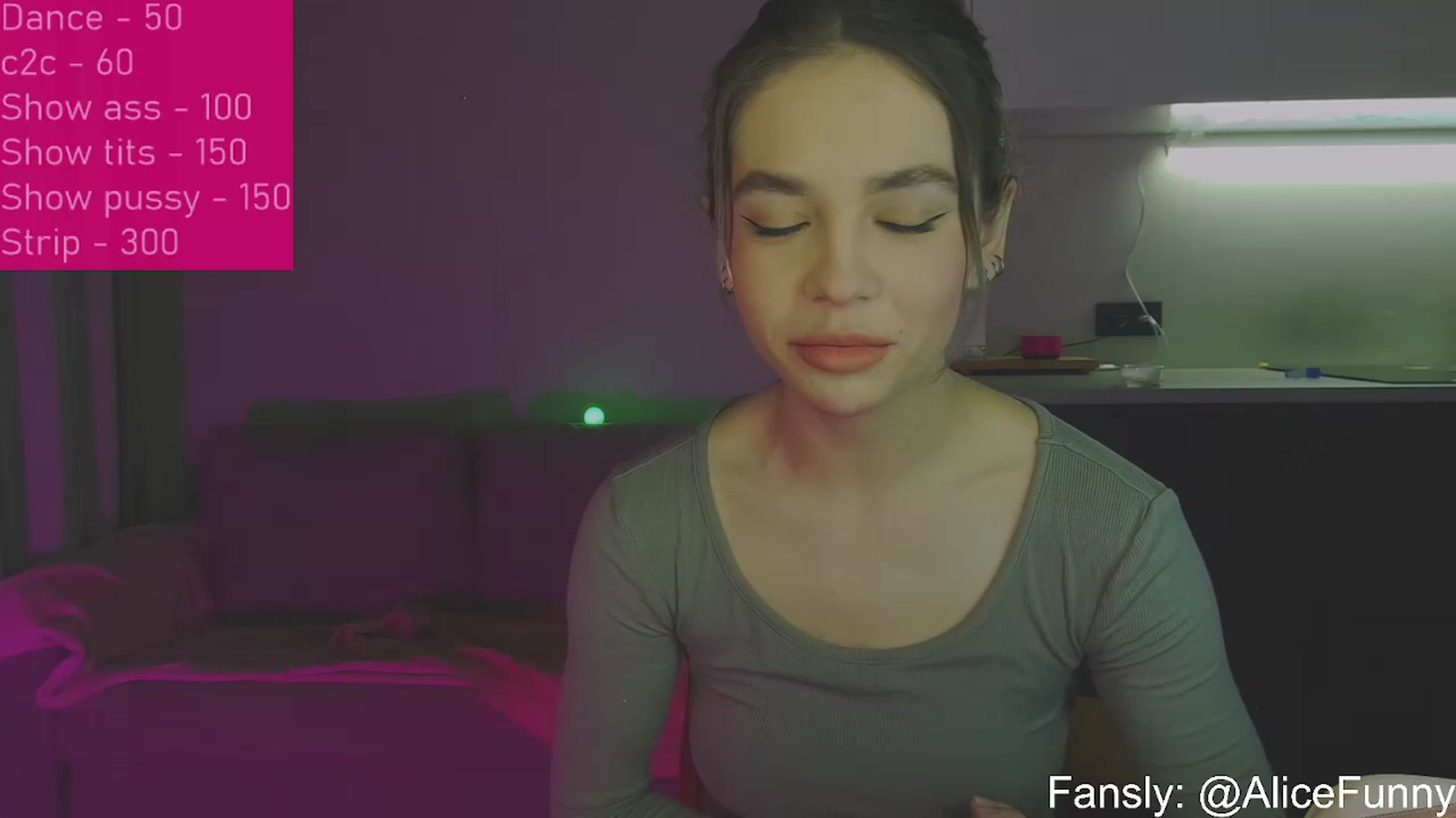 Gallery image thumbnail from FunnyMinni's myfreecams stream on, 01/31/2023, 18:15 image 11 of 20