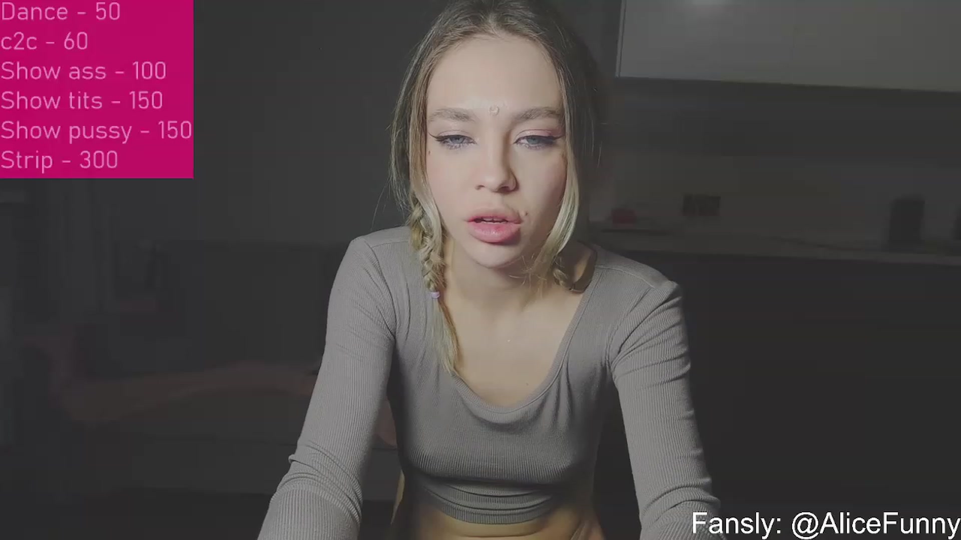 Gallery image thumbnail from FunnyMinni's myfreecams stream on, 02/15/2023, 18:43 image 18 of 20